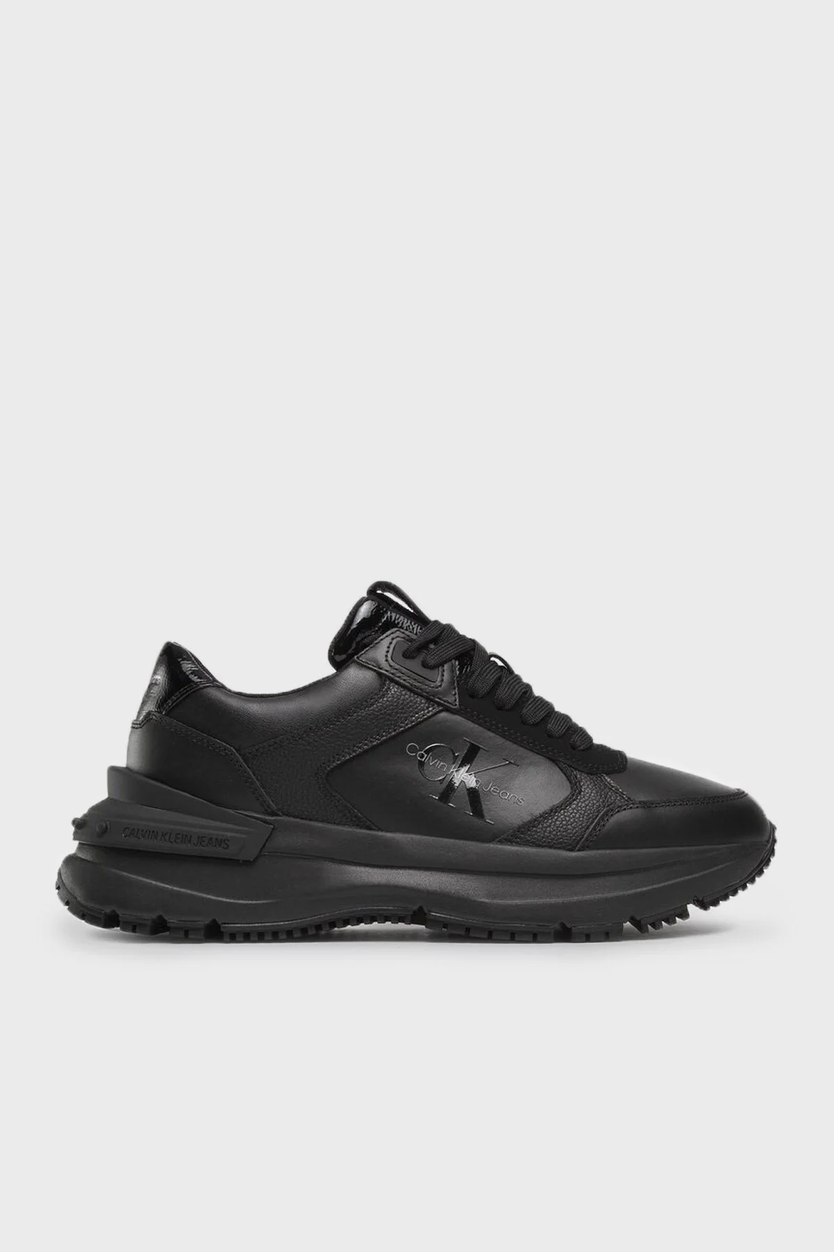 Calvin Klein Logolu Deri Sneaker Erkek Ayakkabı YM0YM00679 0GV SİYAH - 1