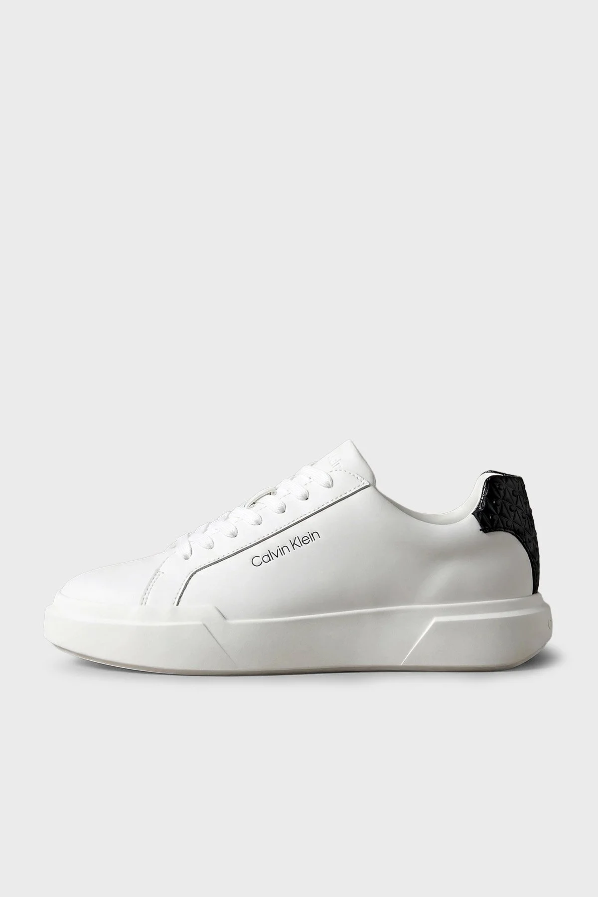 Calvin Klein Logolu Deri Sneaker HM0HM0230101W Erkek Ayakkabı HM0HM02301 01W Beyaz-siyah - 6