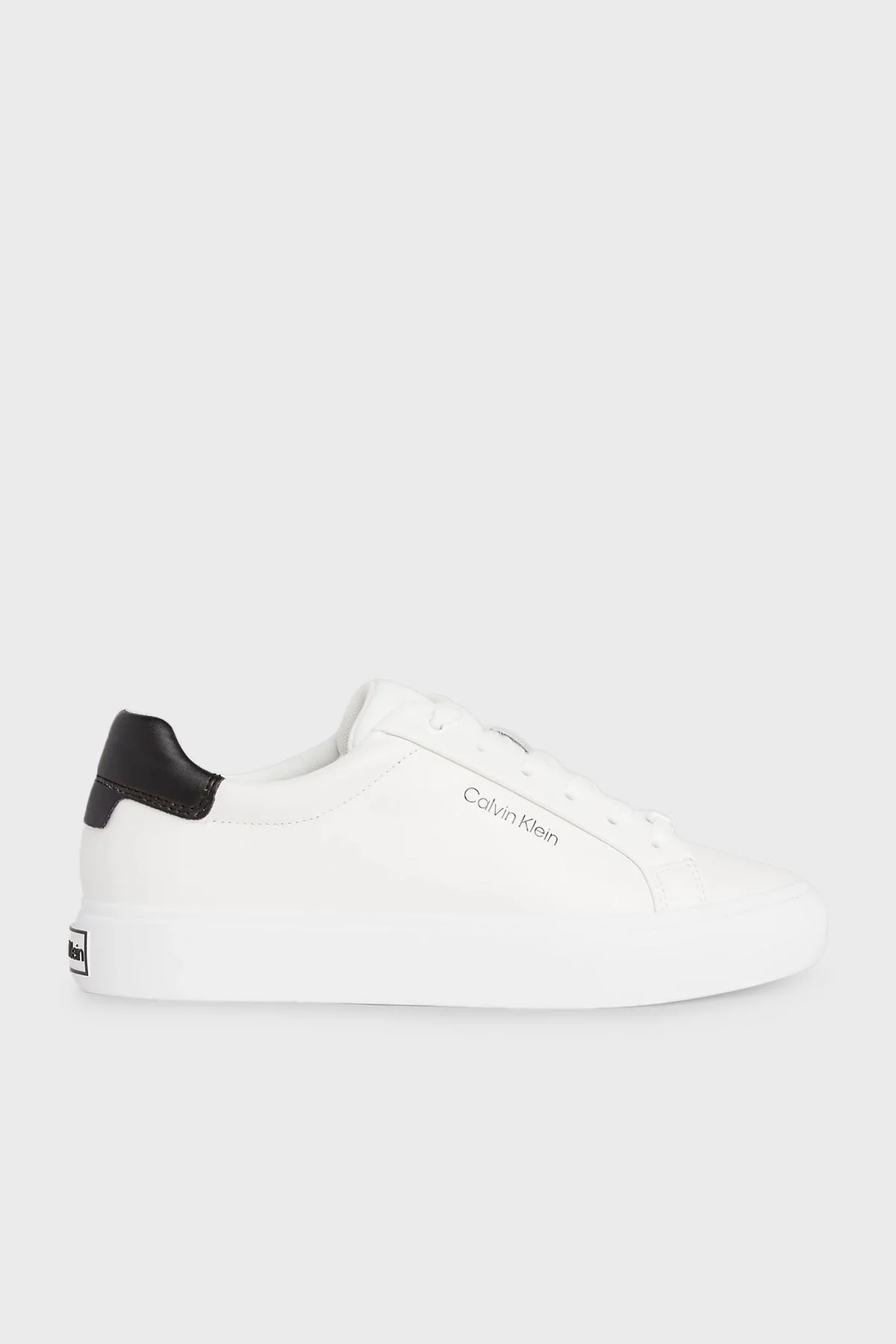 Calvin Klein Logolu Deri Sneaker HW0HW020370LI Bayan Ayakkabı HW0HW02037 0LI BEYAZ-SİYAH - 1