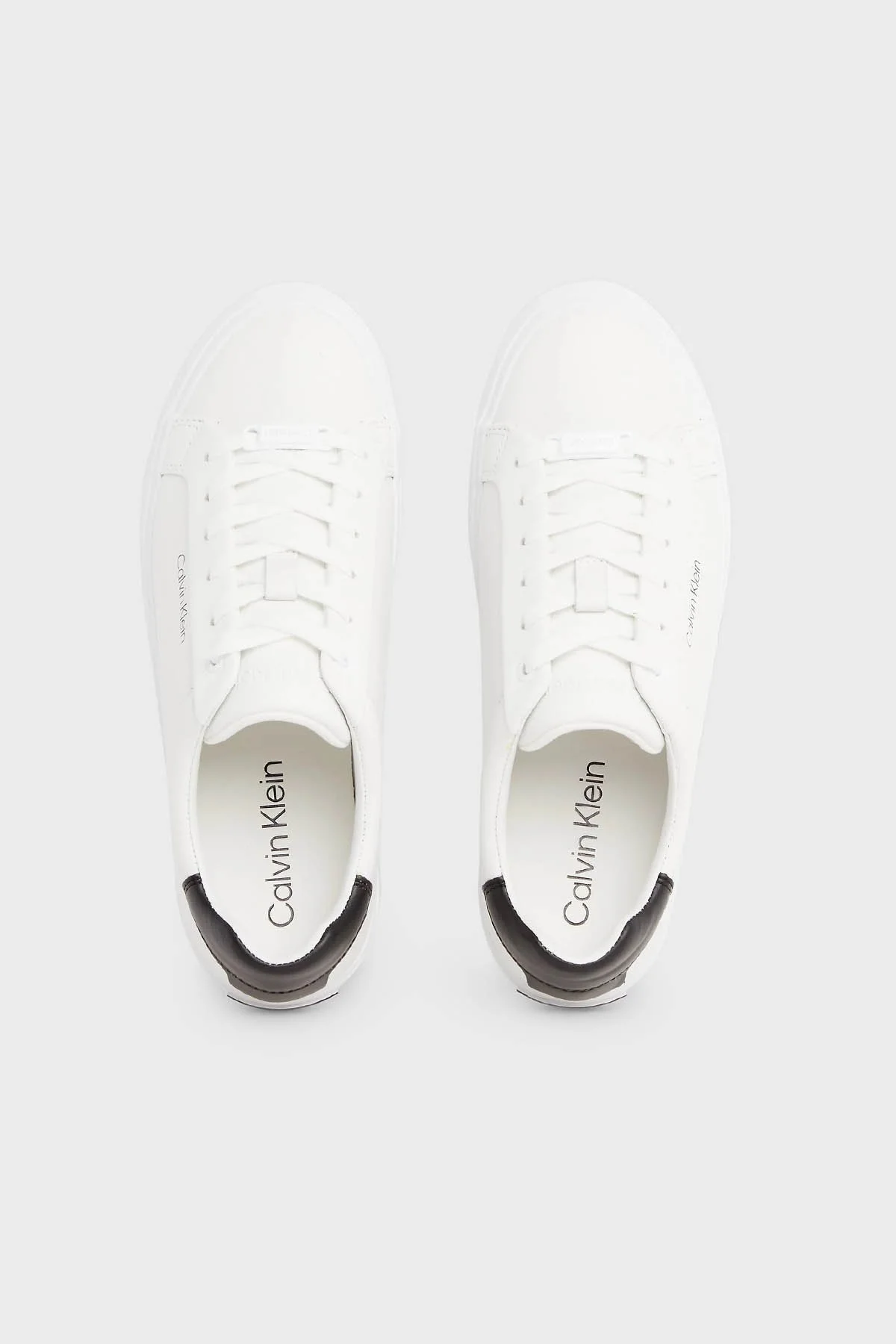 Calvin Klein Logolu Deri Sneaker HW0HW020370LI Bayan Ayakkabı HW0HW02037 0LI BEYAZ-SİYAH - 4