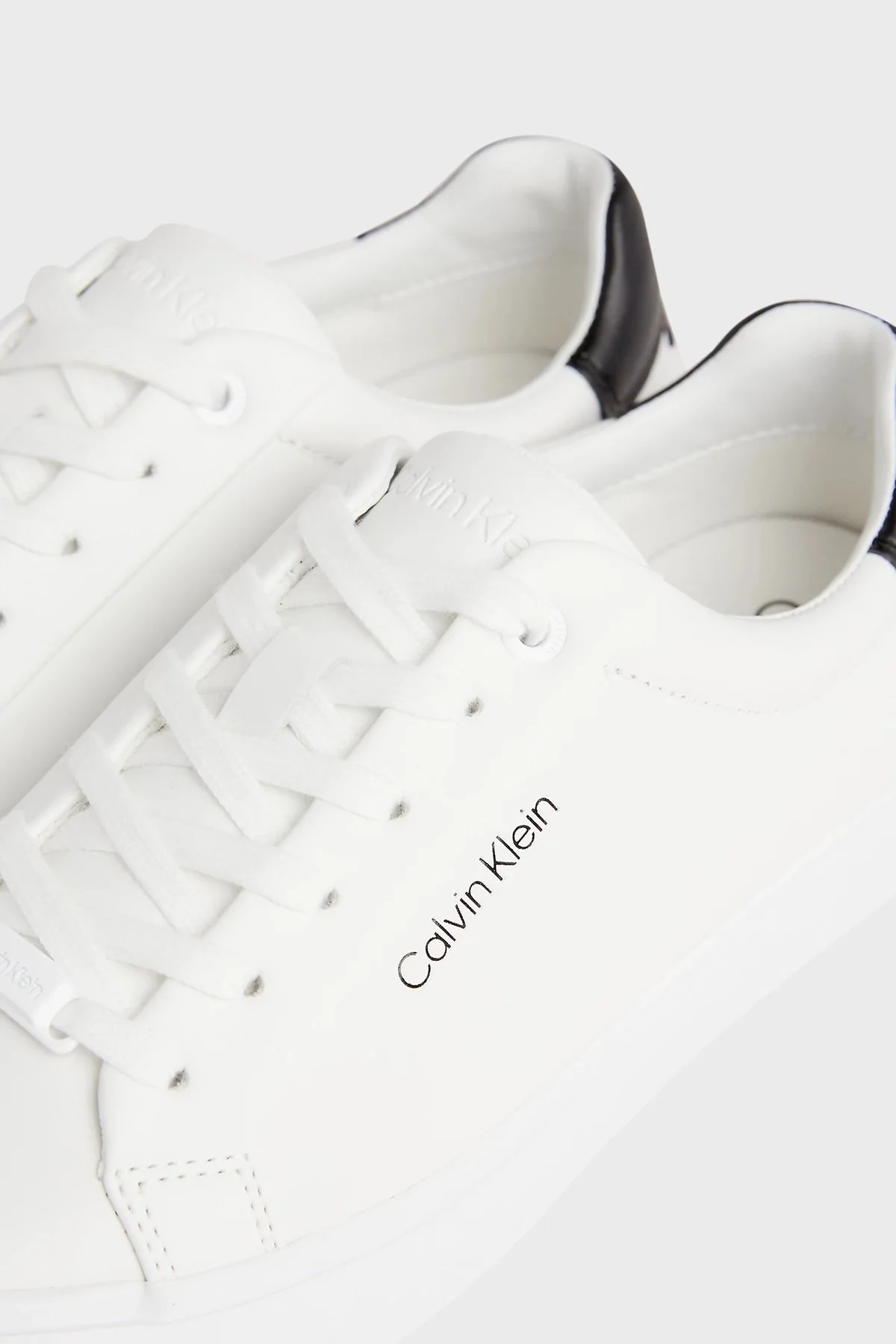 Calvin Klein Logolu Deri Sneaker HW0HW020370LI Bayan Ayakkabı HW0HW02037 0LI BEYAZ-SİYAH - 5