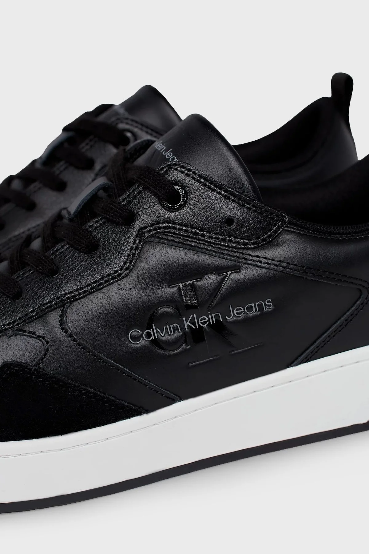 Calvin Klein Logolu Deri Sneaker YM0YM005740GM Erkek Ayakkabı YM0YM00574 0GM SİYAH-BEYAZ - 5
