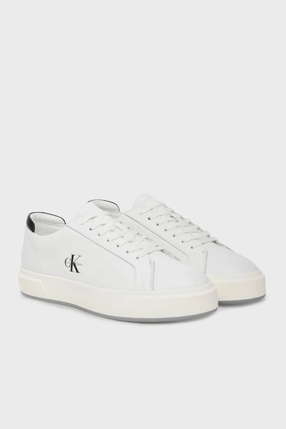 Calvin Klein Logolu Deri Sneaker YM0YM0146001W Erkek Ayakkabı YM0YM01460 01W BEYAZ-SİYAH - 2