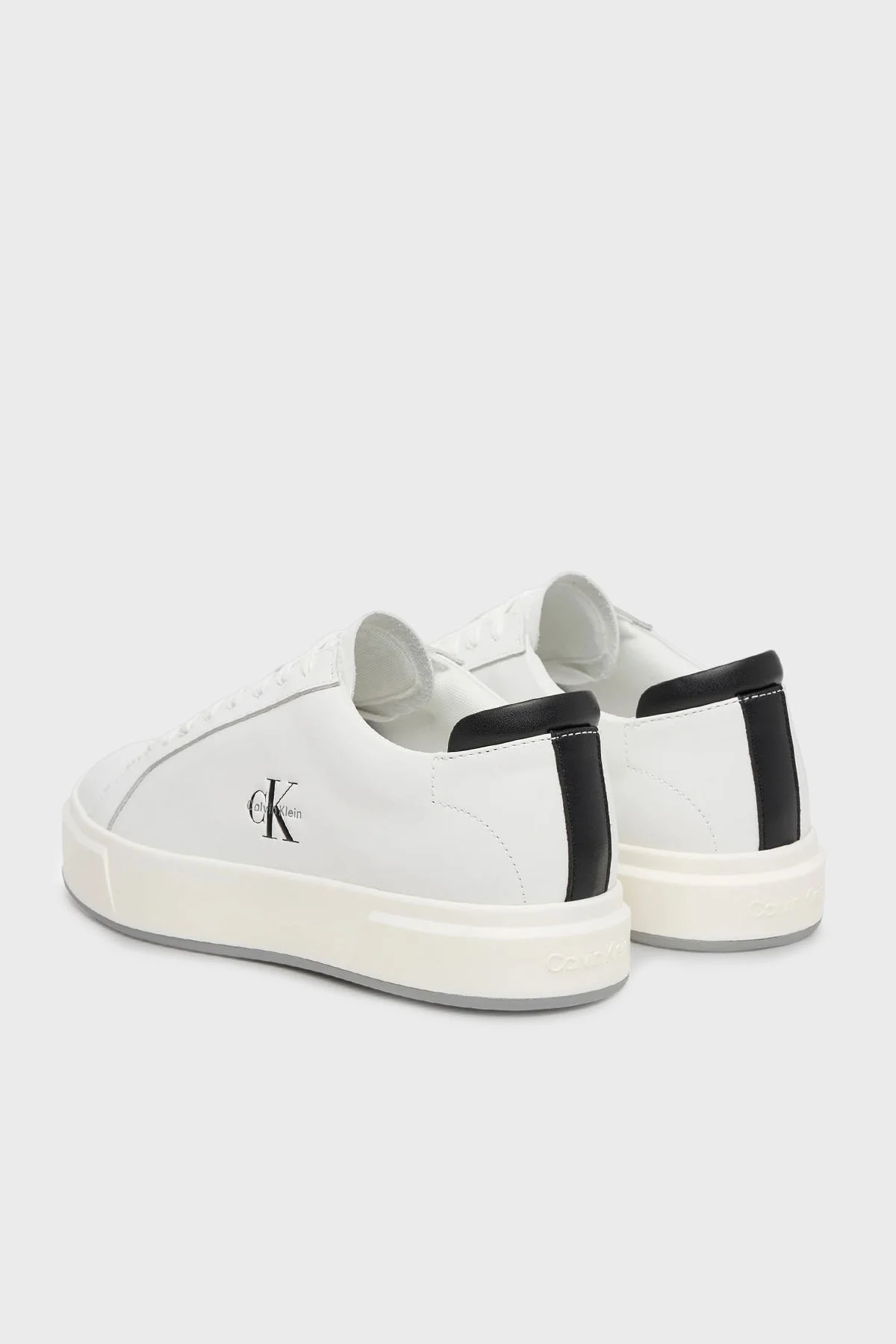 Calvin Klein Logolu Deri Sneaker YM0YM0146001W Erkek Ayakkabı YM0YM01460 01W BEYAZ-SİYAH - 5