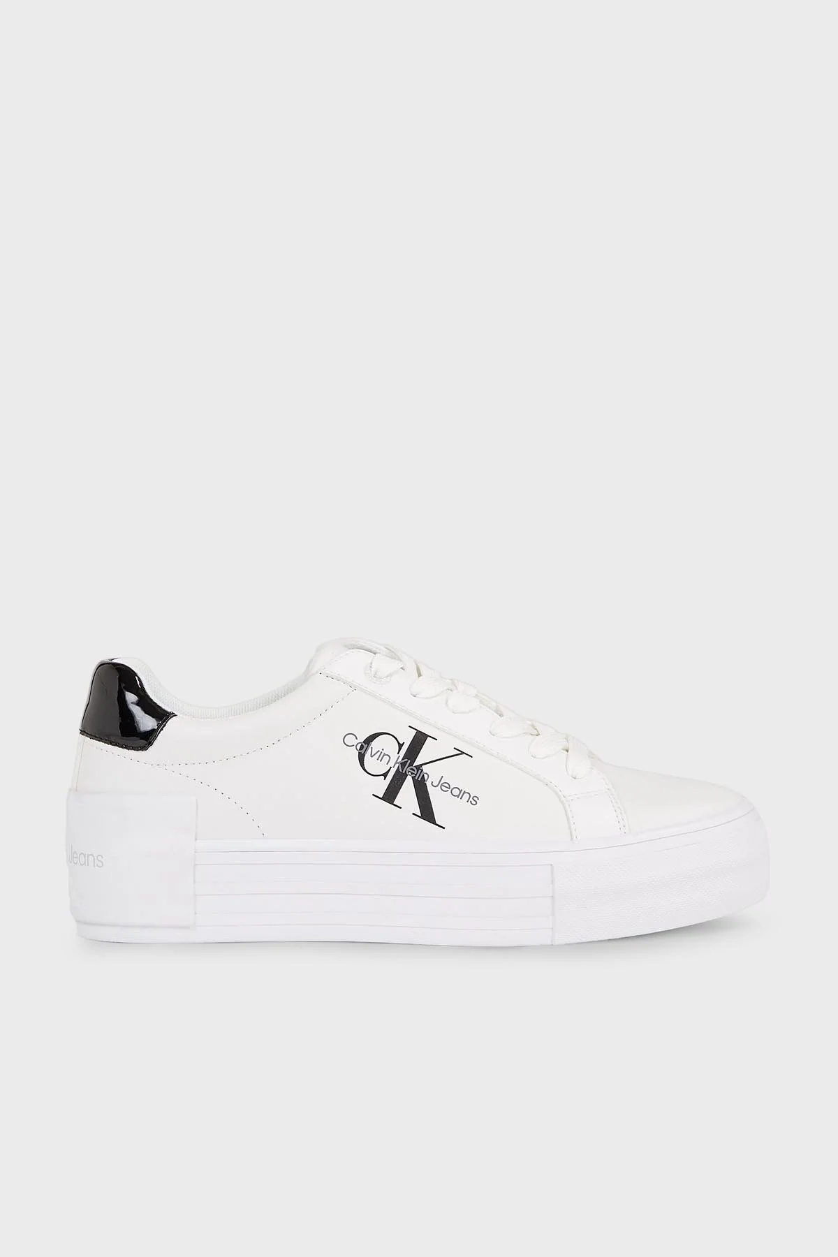 Calvin Klein Logolu Deri Sneaker YW0YW0129401W Bayan Ayakkabı YW0YW01294 01W BEYAZ-SİYAH - 1
