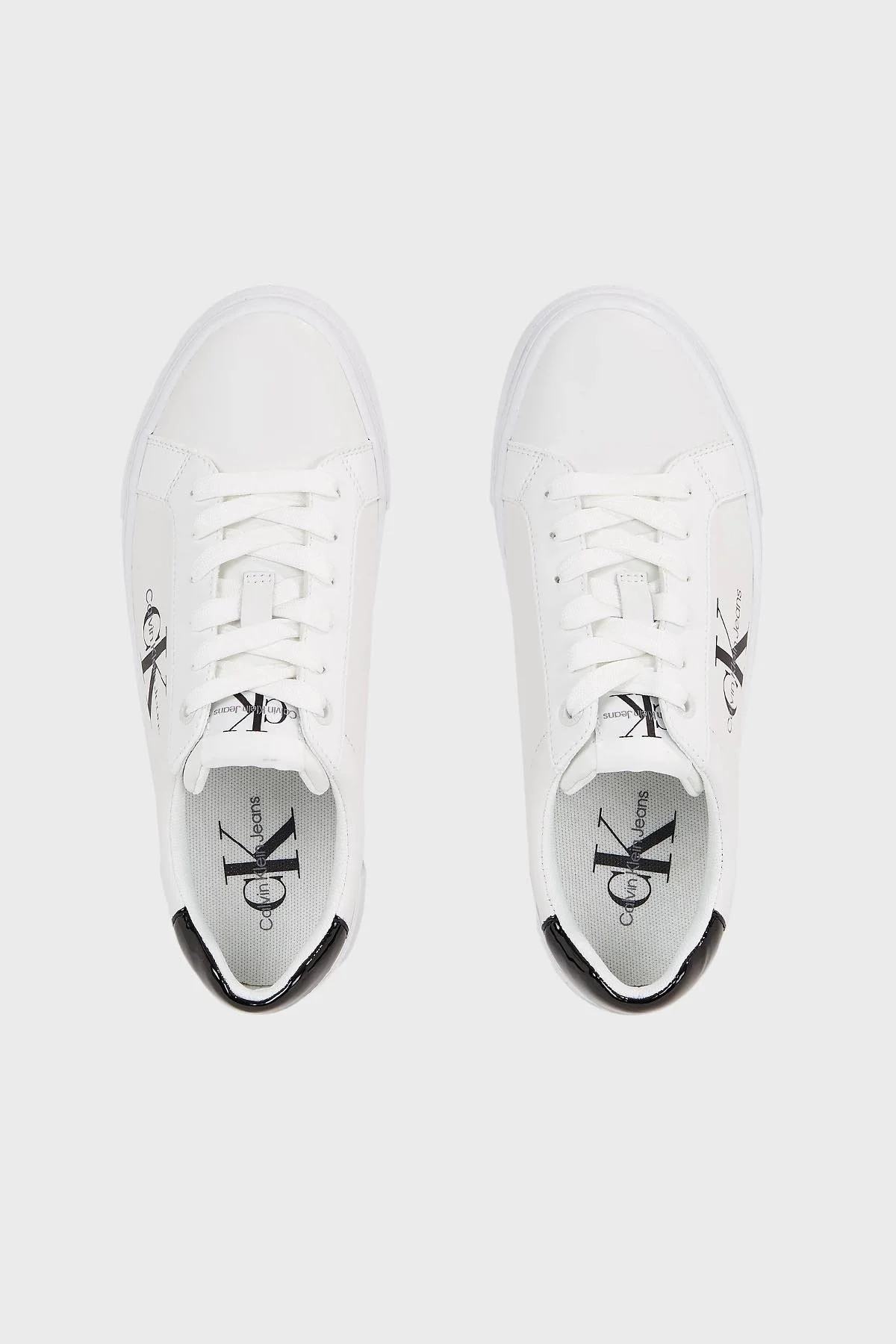 Calvin Klein Logolu Deri Sneaker YW0YW0129401W Bayan Ayakkabı YW0YW01294 01W BEYAZ-SİYAH - 4