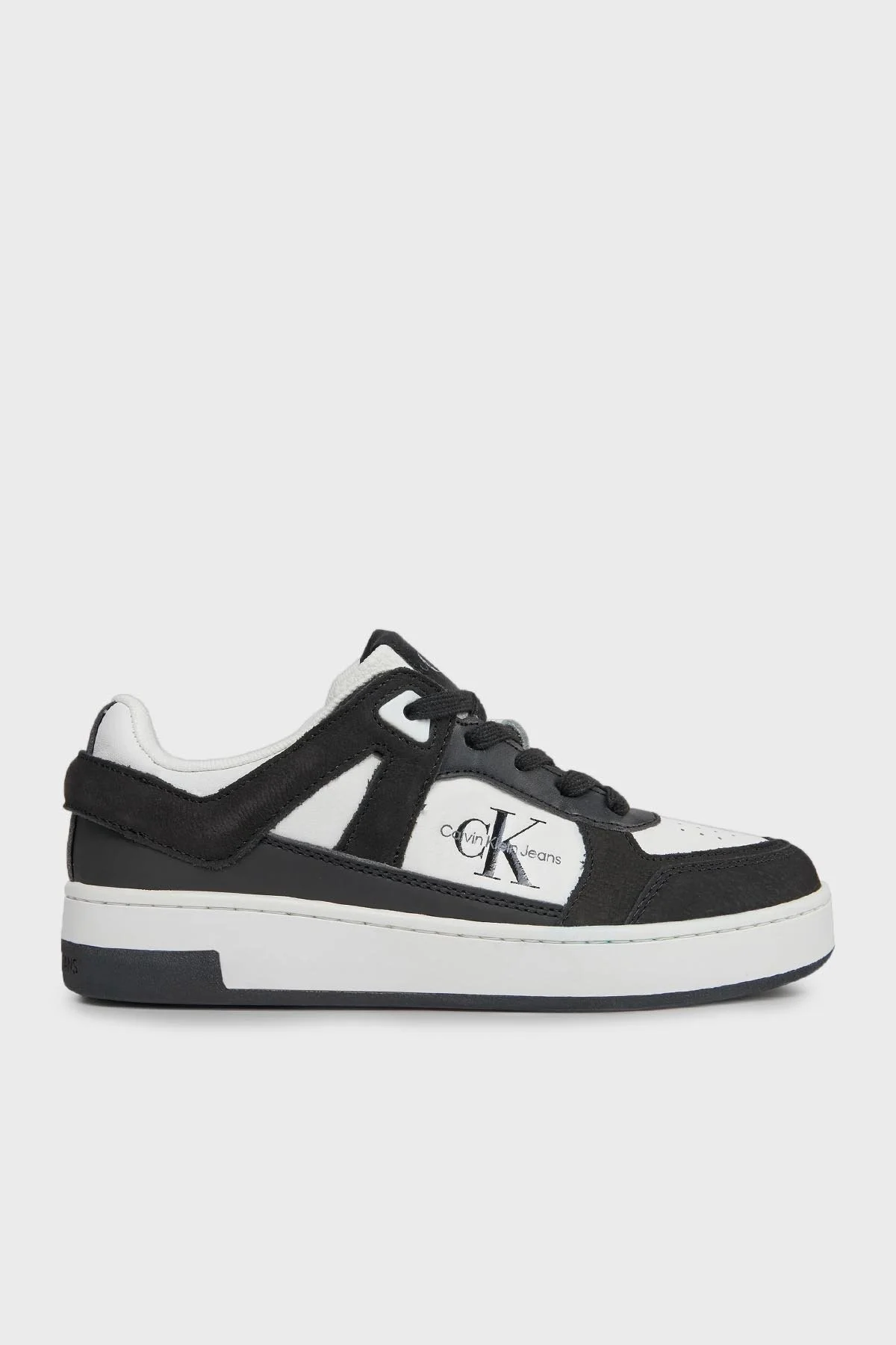 Calvin Klein Logolu Deri Sneaker YW0YW013010GM Bayan Ayakkabı YW0YW01301 0GM SİYAH-BEYAZ - 1