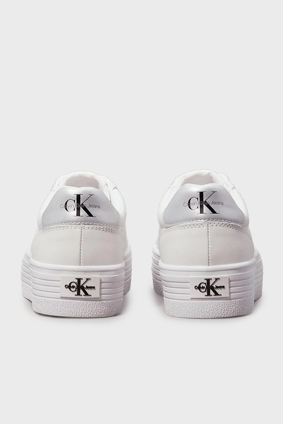 Calvin Klein Logolu Deri Sneaker YW0YW014740K9 Bayan Ayakkabı YW0YW01474 0K9 BEYAZ-GÜMÜŞ - 3