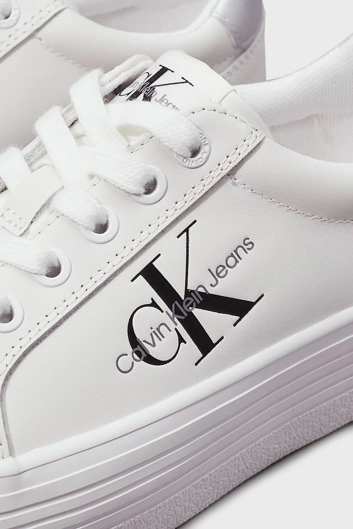 Calvin Klein Logolu Deri Sneaker YW0YW014740K9 Bayan Ayakkabı YW0YW01474 0K9 BEYAZ-GÜMÜŞ - 13
