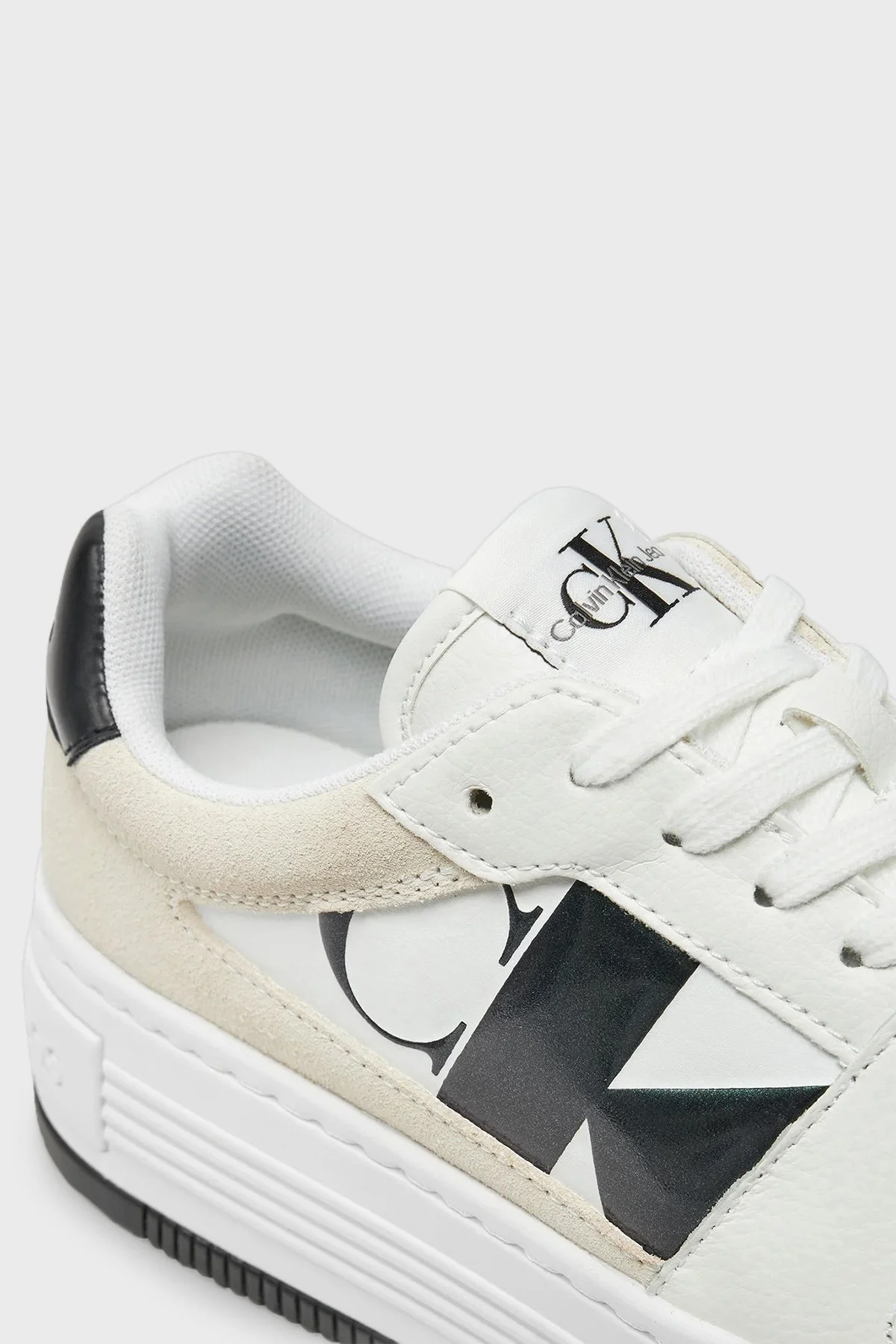 Calvin Klein Logolu Deri Sneaker YW0YW014820LD Bayan Ayakkabı YW0YW01482 0LD BEYAZ-SİYAH - 12