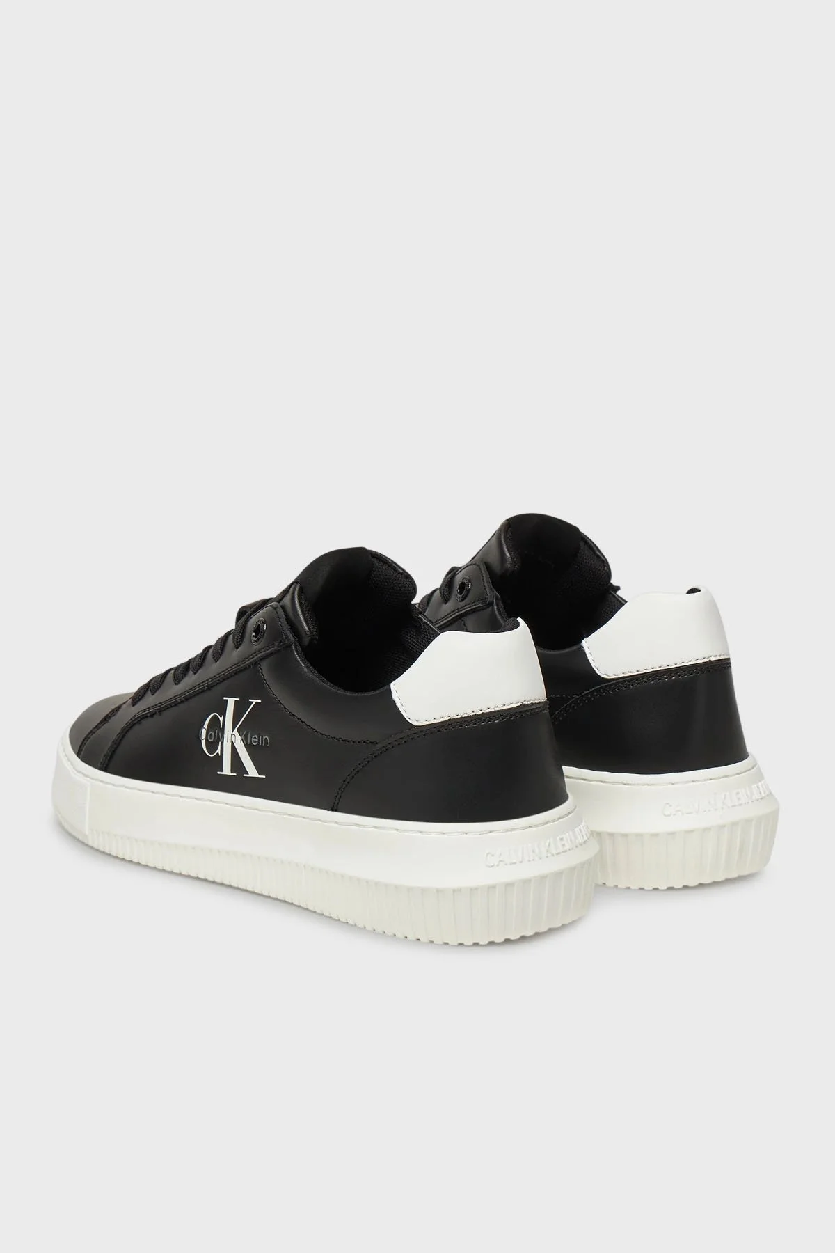 Calvin Klein Logolu Deri Sneaker YW0YW018720GM Bayan Ayakkabı YW0YW01872 0GM SİYAH-BEYAZ - 4
