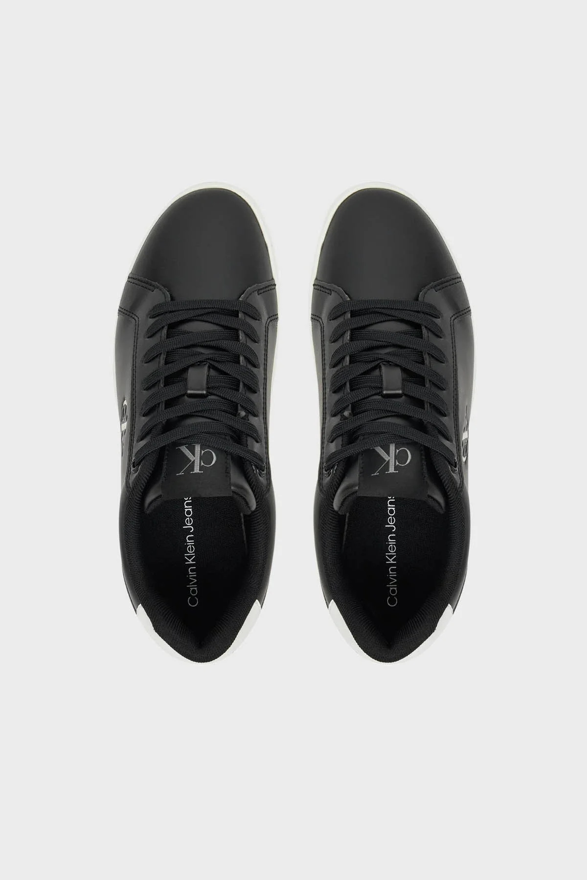 Calvin Klein Logolu Deri Sneaker YW0YW019020GM Bayan Ayakkabı YW0YW01902 0GM SİYAH-BEYAZ - 3