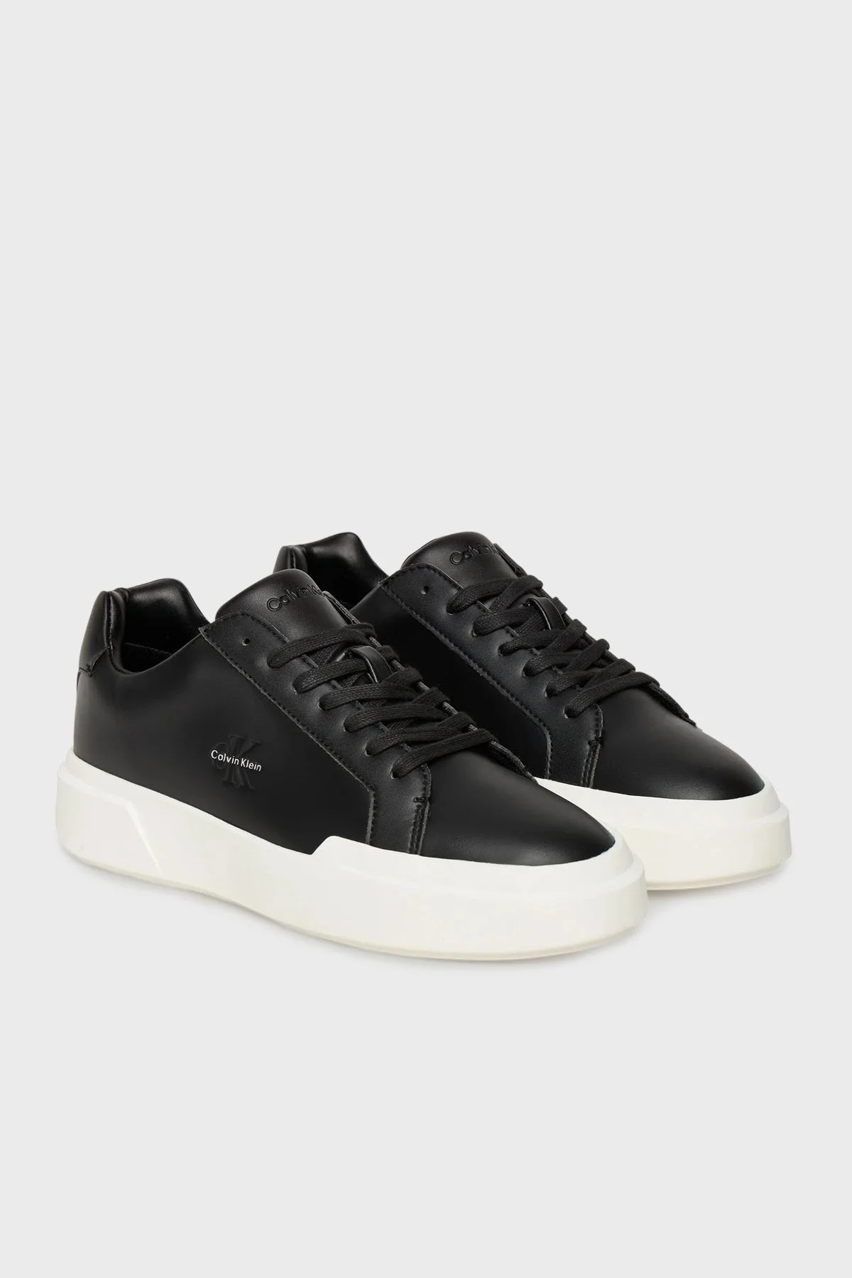 Calvin Klein Logolu Deri Sneaker YW0YW019470GM Bayan Ayakkabı YW0YW01947 0GM SİYAH-BEYAZ - 2