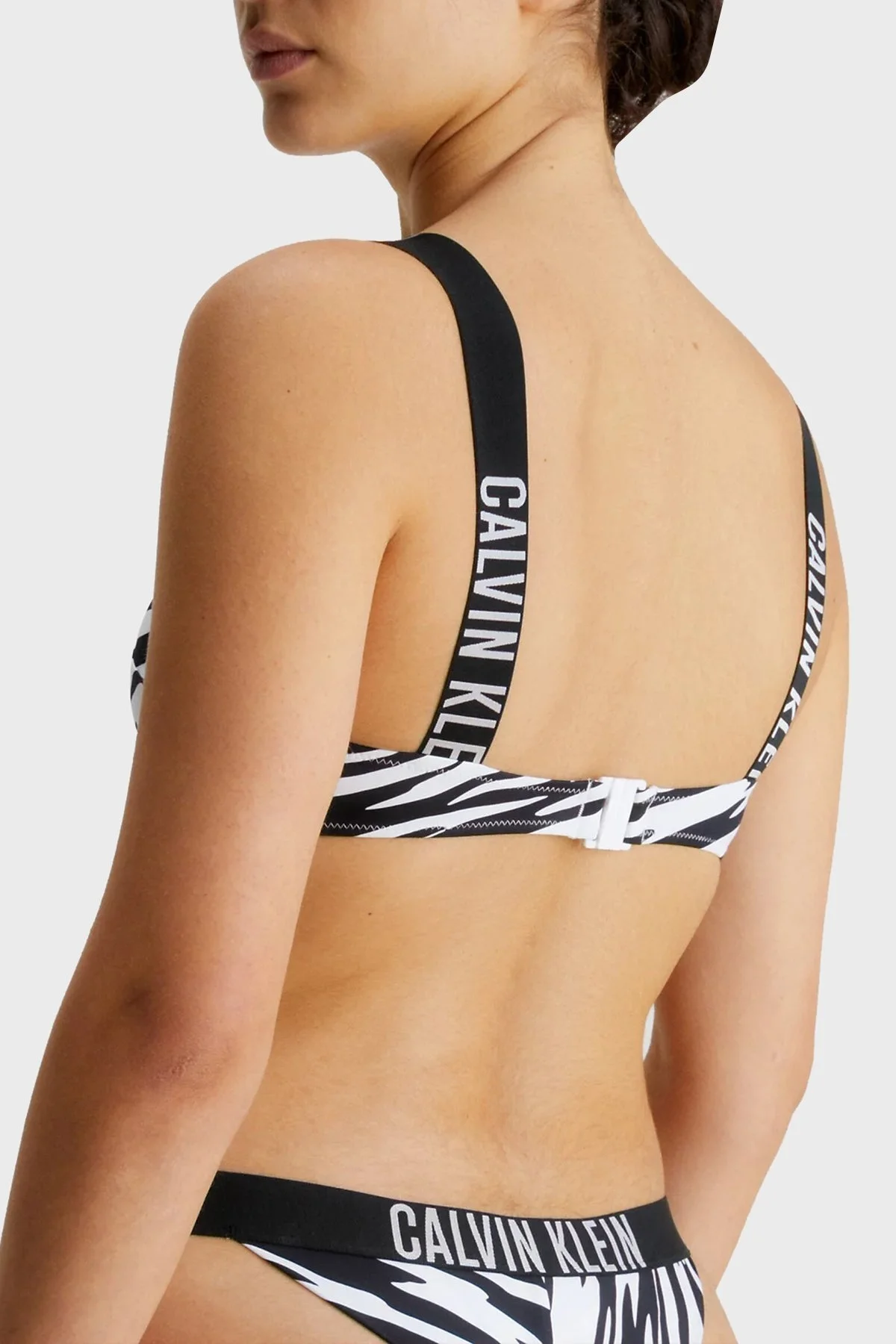 Calvin Klein Logolu Desenli Astarlı Dolgusuz Bayan Bikini Üstü KW0KW02117 0GN SİYAH-BEYAZ - 3