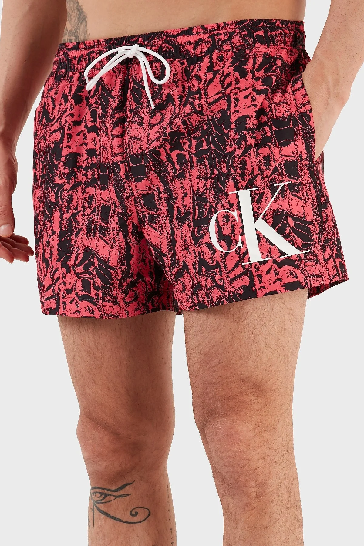 Calvin Klein Logolu Desenli Deniz Şortu Belden Bağlamalı Cepli KM0KM008020JW Erkek Mayo Short KM0KM00802 0JW PEMBE - 2