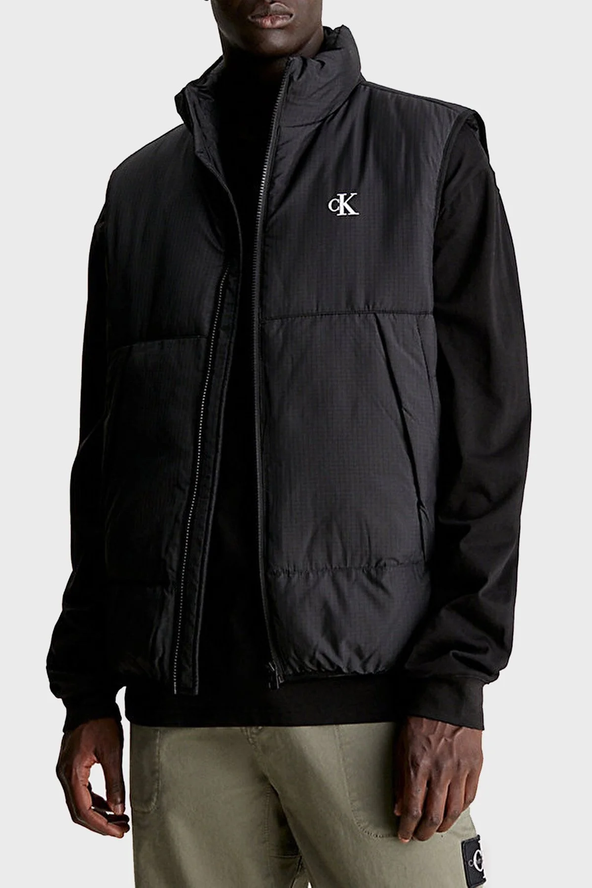Calvin Klein Logolu Dik Yaka Regular Fit J30J324656BEH Erkek Yelek J30J324656 BEH SİYAH - 1