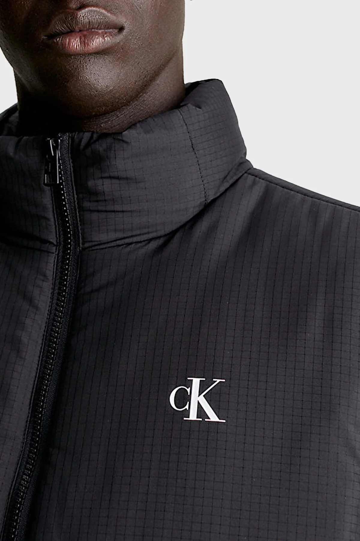 Calvin Klein Logolu Dik Yaka Regular Fit J30J324656BEH Erkek Yelek J30J324656 BEH SİYAH - 3