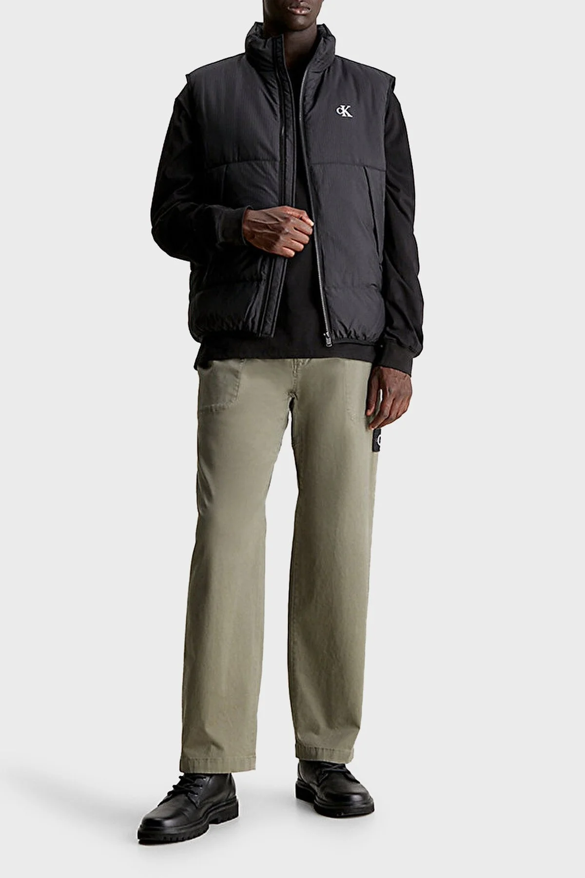 Calvin Klein Logolu Dik Yaka Regular Fit J30J324656BEH Erkek Yelek J30J324656 BEH SİYAH - 4