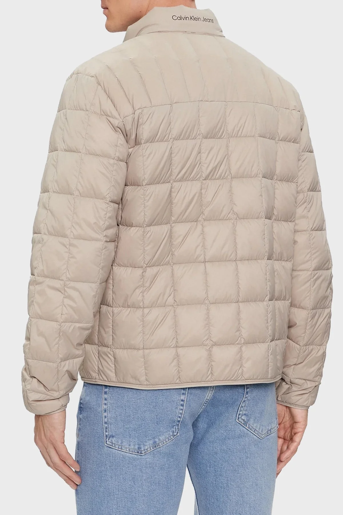 Calvin Klein Logolu Dik Yaka Su İtici Kapitone J30J324981PED Erkek Mont J30J324981 PED BEJ - 3
