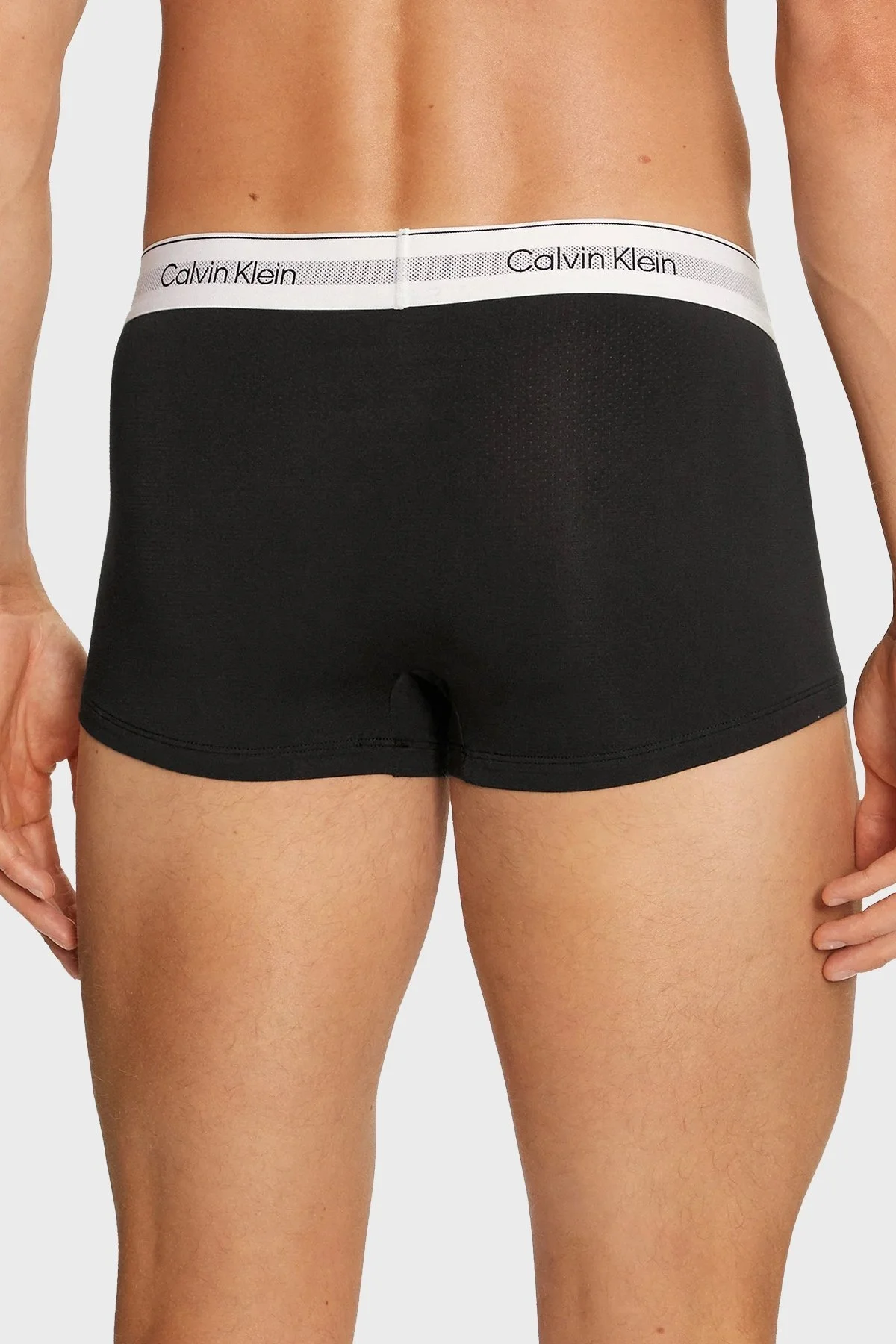 Calvin Klein Logolu Düşük Bel 3 Pack 000NB3956AUB1 Erkek Boxer 000NB3956A UB1 SİYAH - 4