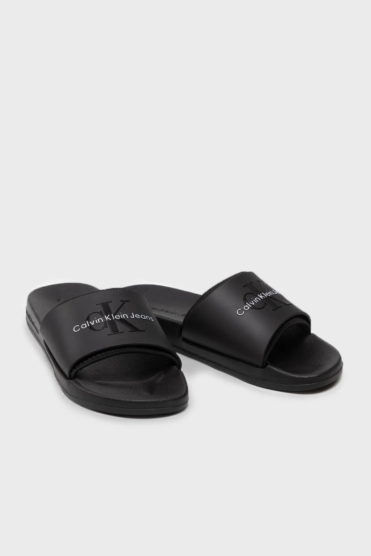 Calvin Klein Logolu Erkek Terlik YM0YM00361 BDS SİYAH - 10