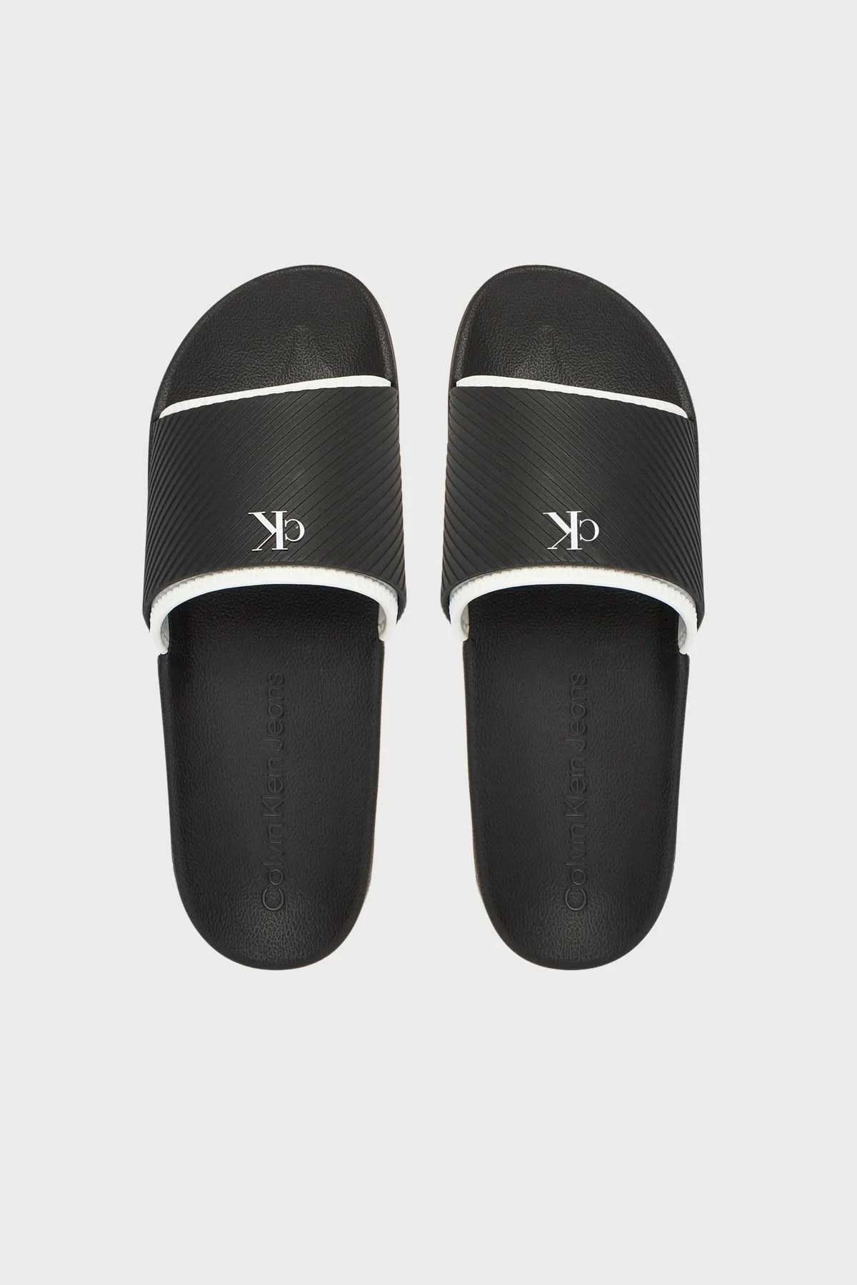 Calvin Klein Logolu Erkek Terlik YM0YM01234 0GM SİYAH-BEYAZ - 3