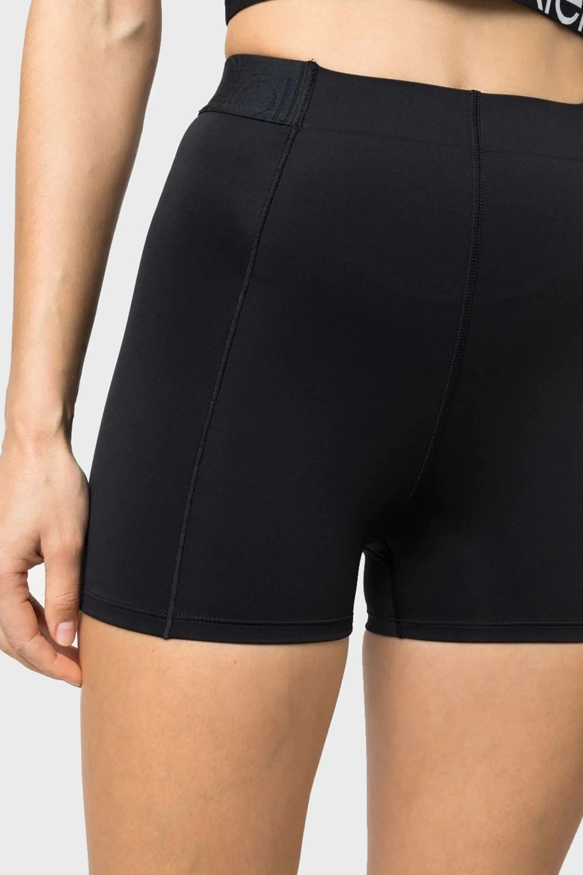 Calvin Klein Logolu Esnek Yüksek Bel Kısa Spor Bayan Tayt 00GWS3L703 BAE SİYAH - 4