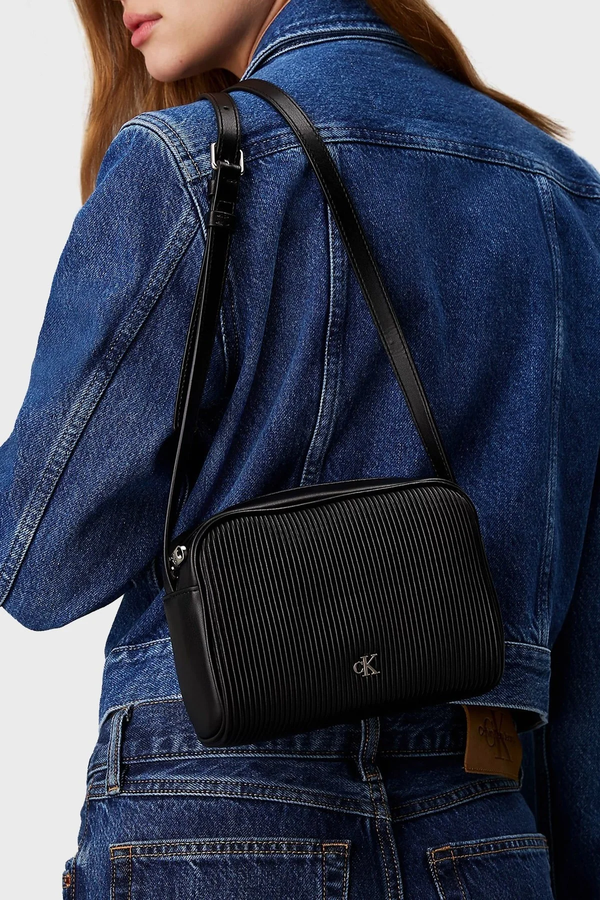 Calvin Klein Logolu Fermuarlı Ayarlanabilir Askılı K60K612736BEH Bayan Çanta K60K612736 BEH SİYAH - 7