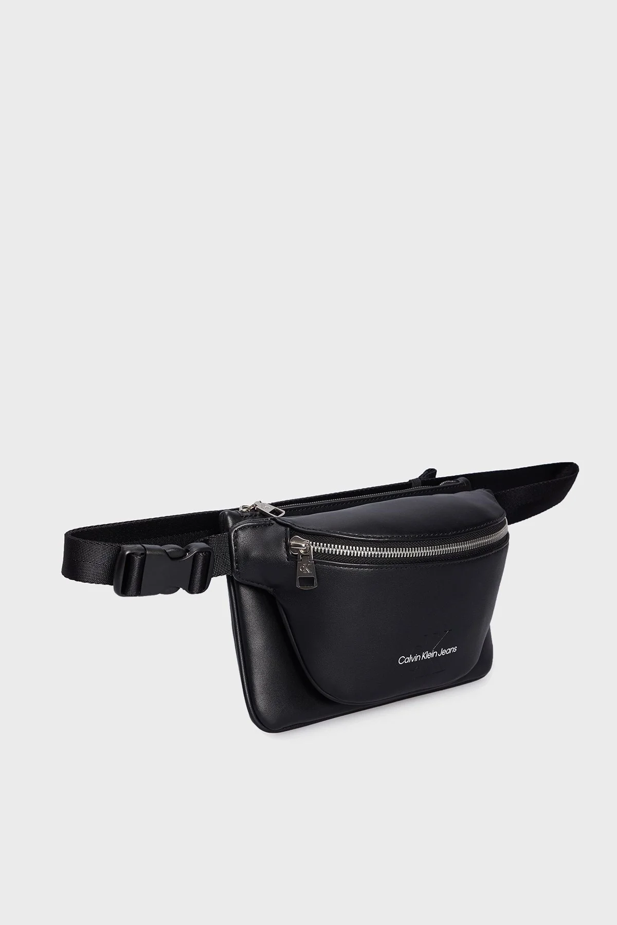 Calvin Klein Logolu Fermuarlı Bayan Bel Çantası K60K610682 BDS SİYAH - 4