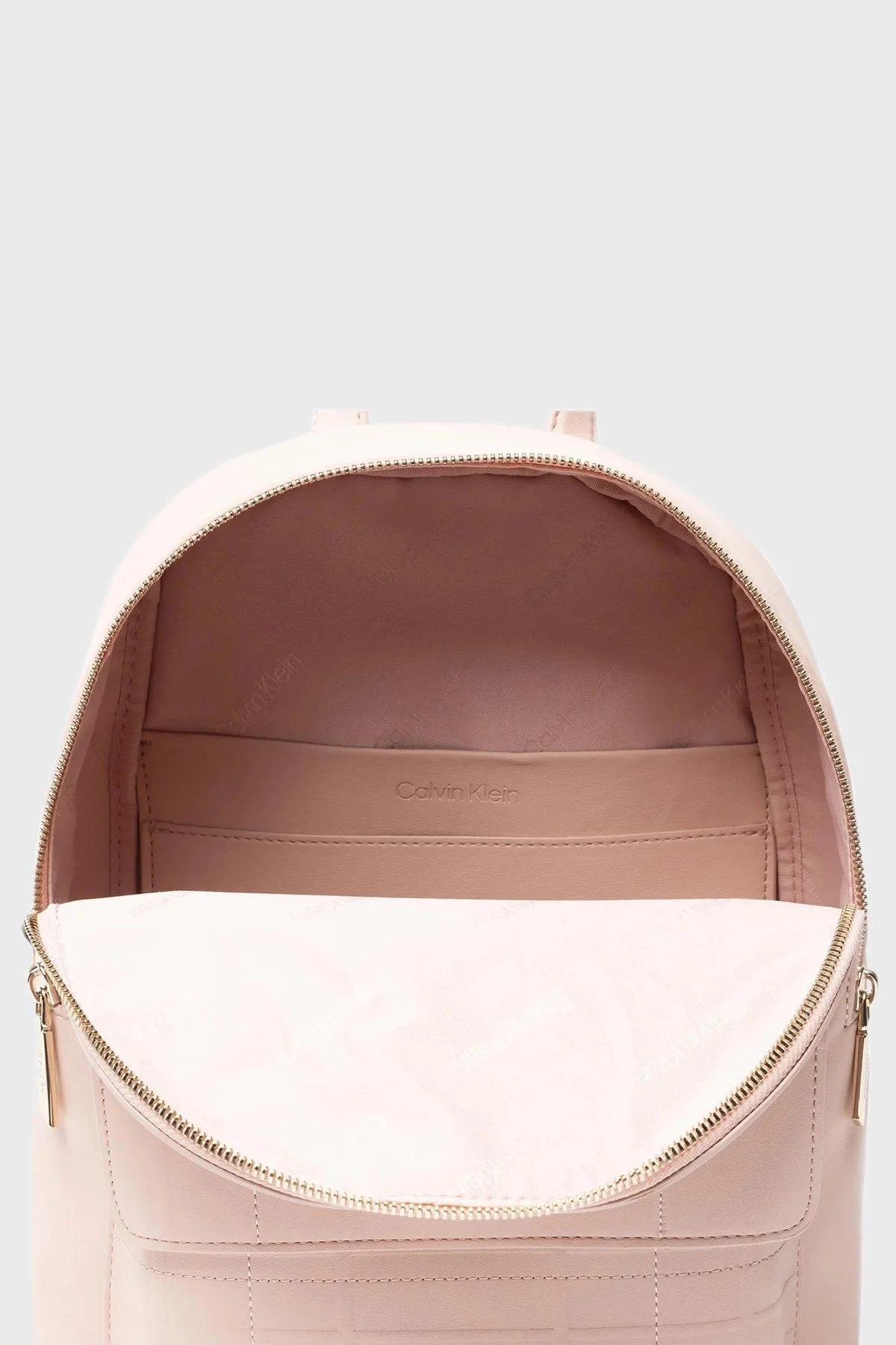 Calvin Klein Logolu Fermuarlı Bayan Sırt Çantası K60K609626 TER PEMBE - 5