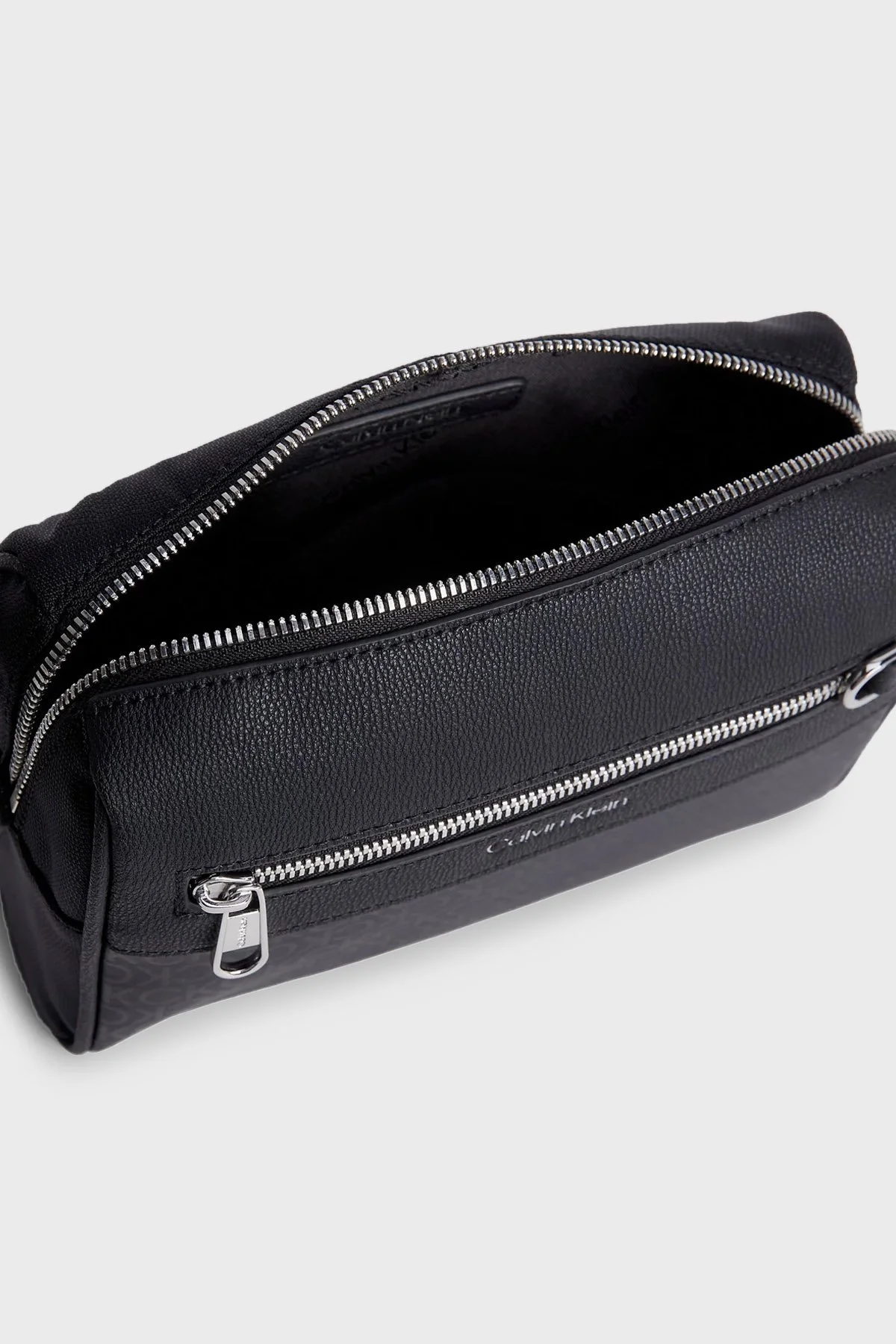 Calvin Klein Logolu Fermuarlı El K50K51059201N Erkek Çanta K50K510592 01N SİYAH - 3