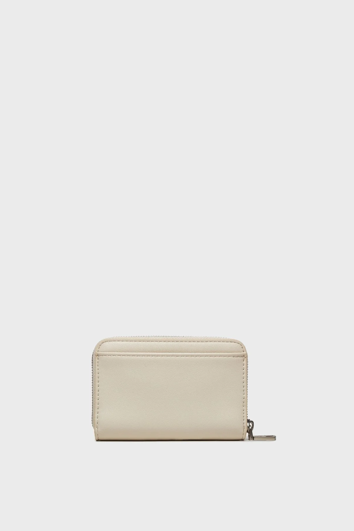 Calvin Klein Logolu Fermuarlı K60K612255ACF Bayan Cüzdan K60K612255 ACF BEJ - 2