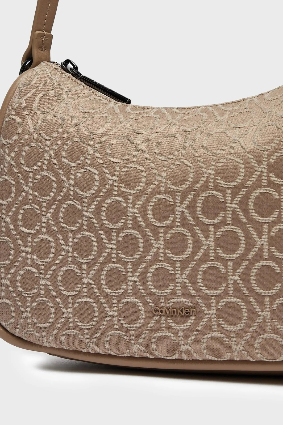Calvin Klein Logolu Fermuarlı K60K6123330HE Bayan Çanta K60K612333 0HE BEJ - 5