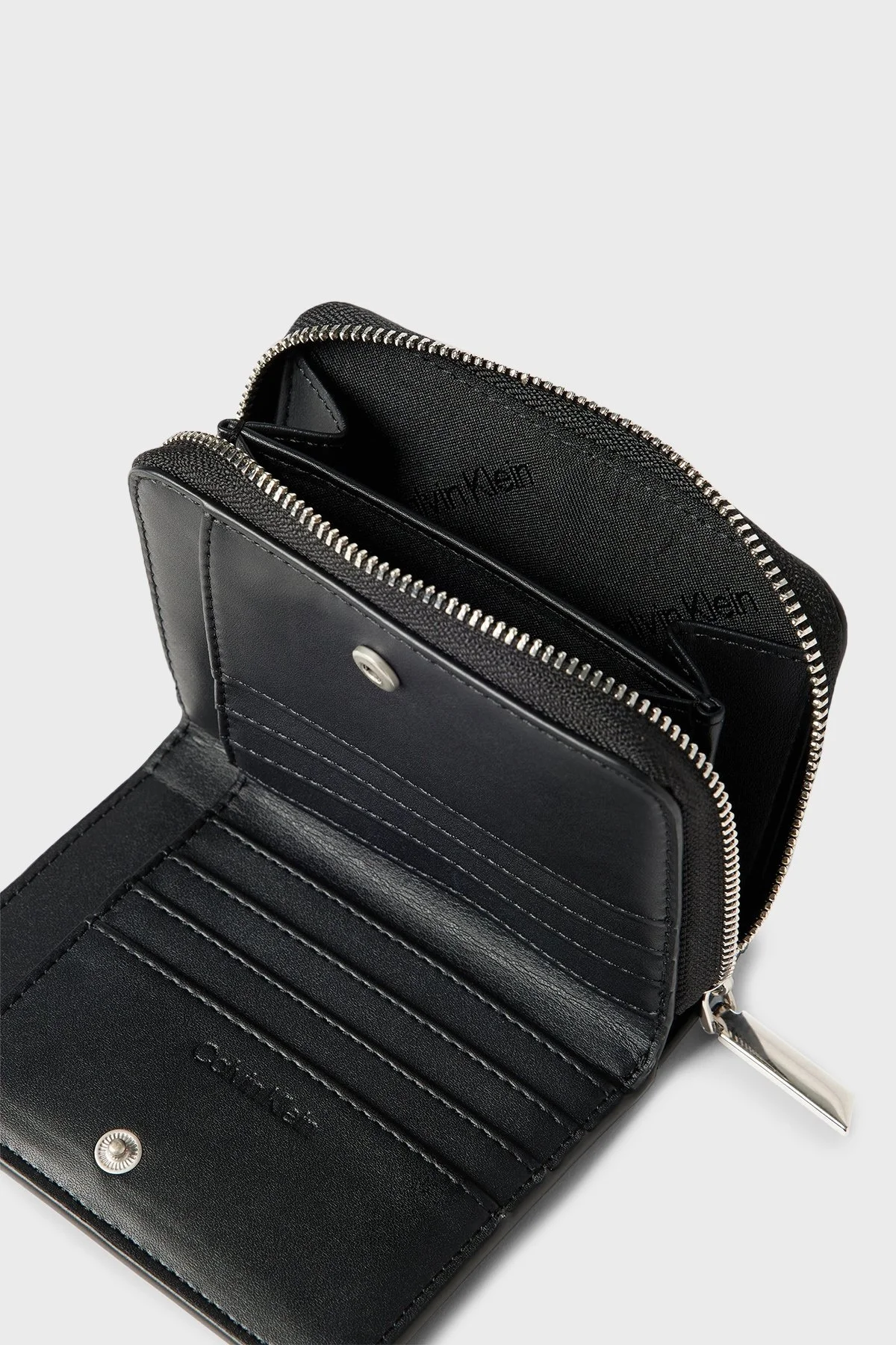 Calvin Klein Logolu Fermuarlı K60K6124330GM Bayan Cüzdan K60K612433 0GM SİYAH - 3