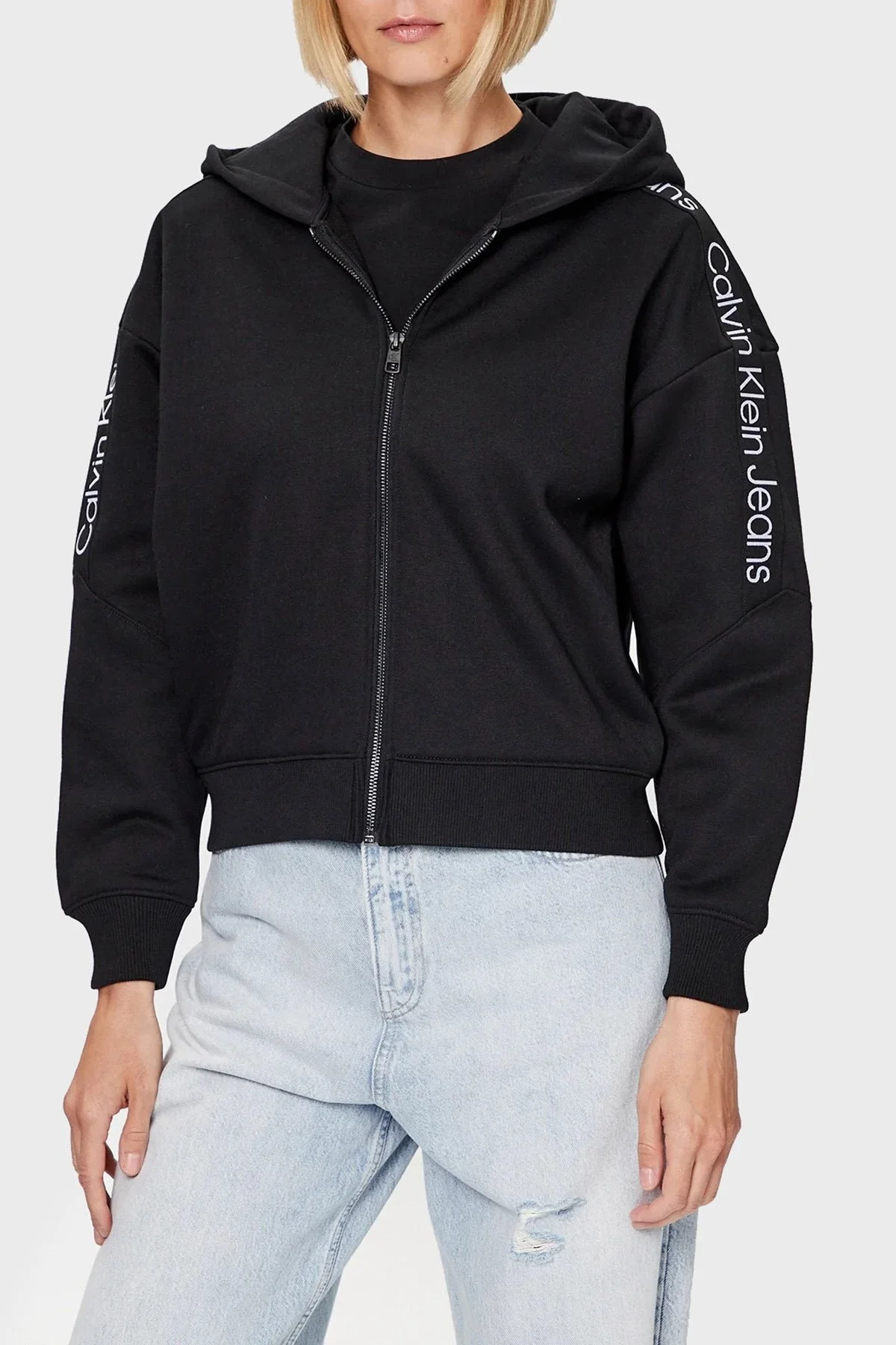 Calvin Klein logolu Fermuarlı Kapüşonlu Oversize J20J221328BEH Bayan Sweat J20J221328 BEH SİYAH - 1