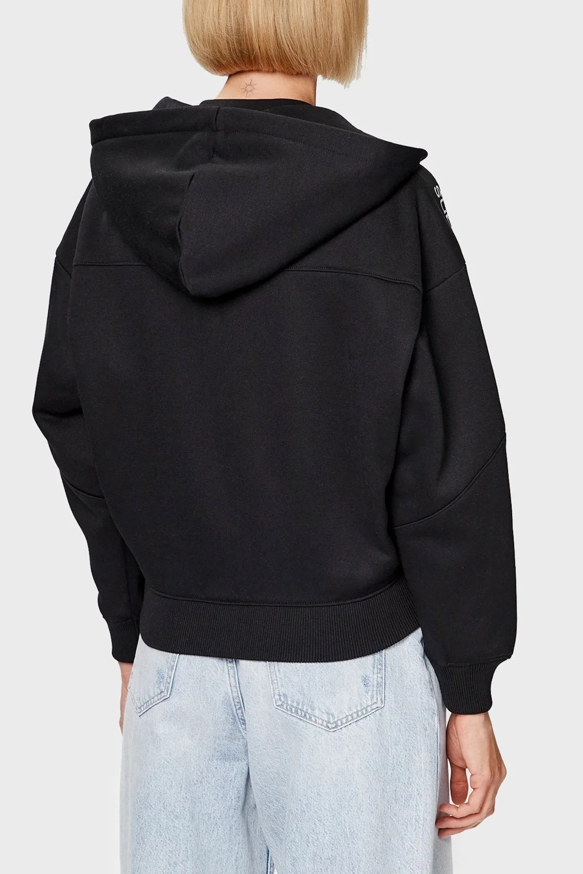 Calvin Klein logolu Fermuarlı Kapüşonlu Oversize J20J221328BEH Bayan Sweat J20J221328 BEH SİYAH - 2