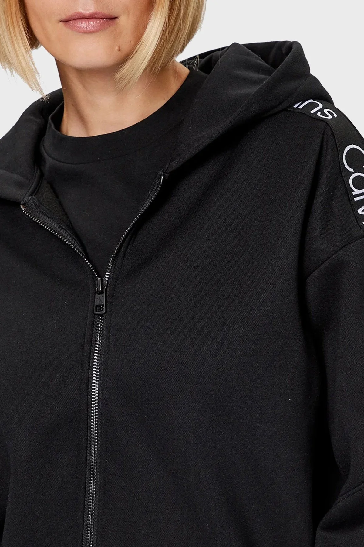 Calvin Klein logolu Fermuarlı Kapüşonlu Oversize J20J221328BEH Bayan Sweat J20J221328 BEH SİYAH - 5