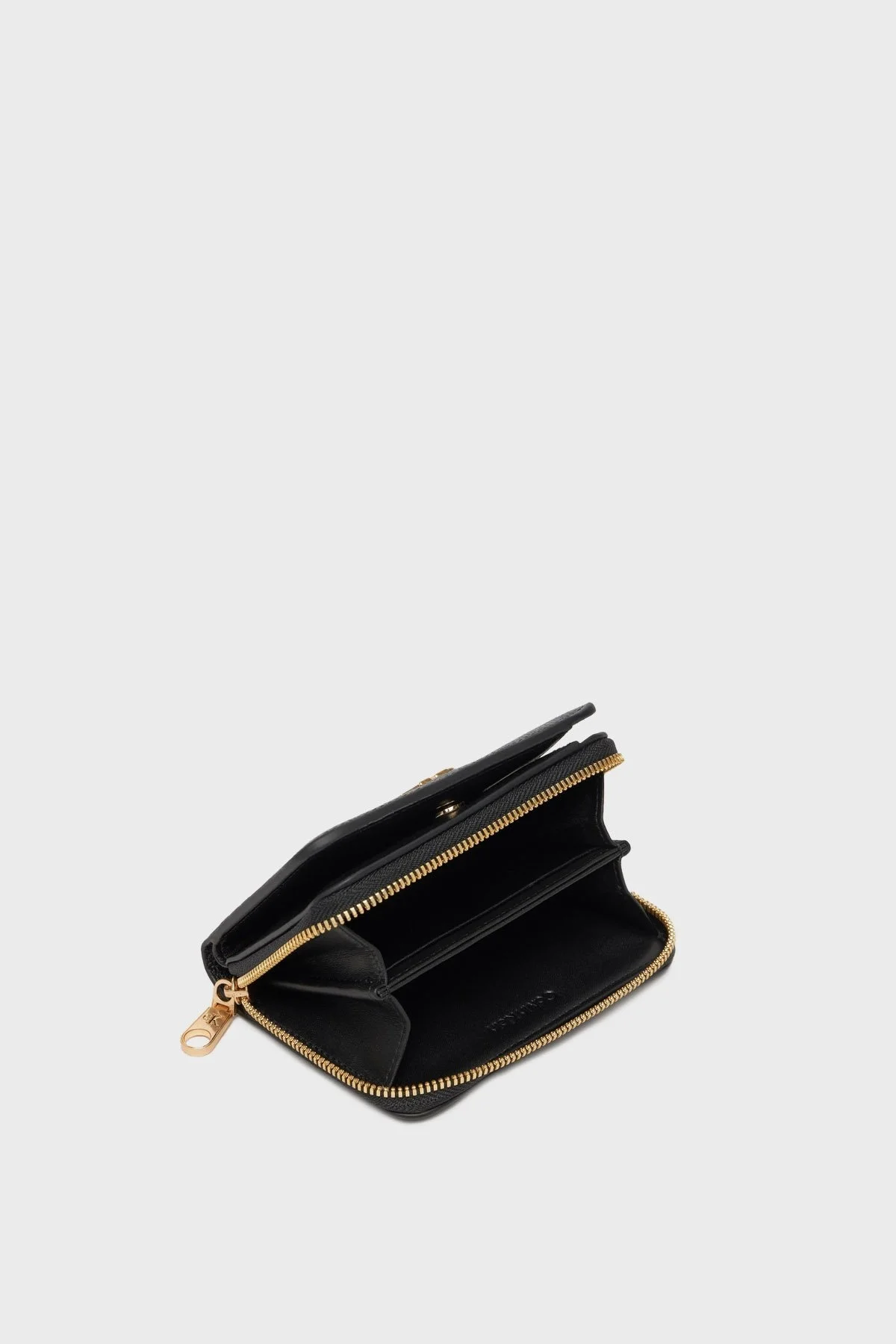 Calvin Klein Logolu Fermuarlı LV04F1064GUB1 Bayan Cüzdan LV04F1064G UB1 SİYAH - 4