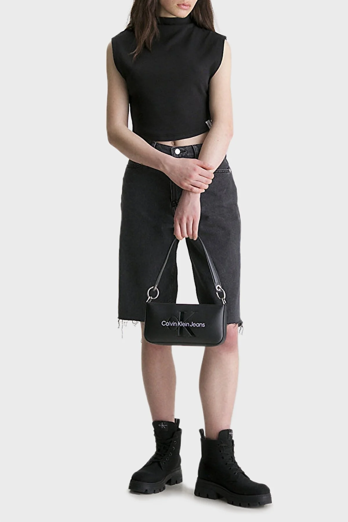 Calvin Klein Logolu Fermuarlı Mini K60K6106790GJ Bayan Çanta K60K610679 0GJ SİYAH - 2