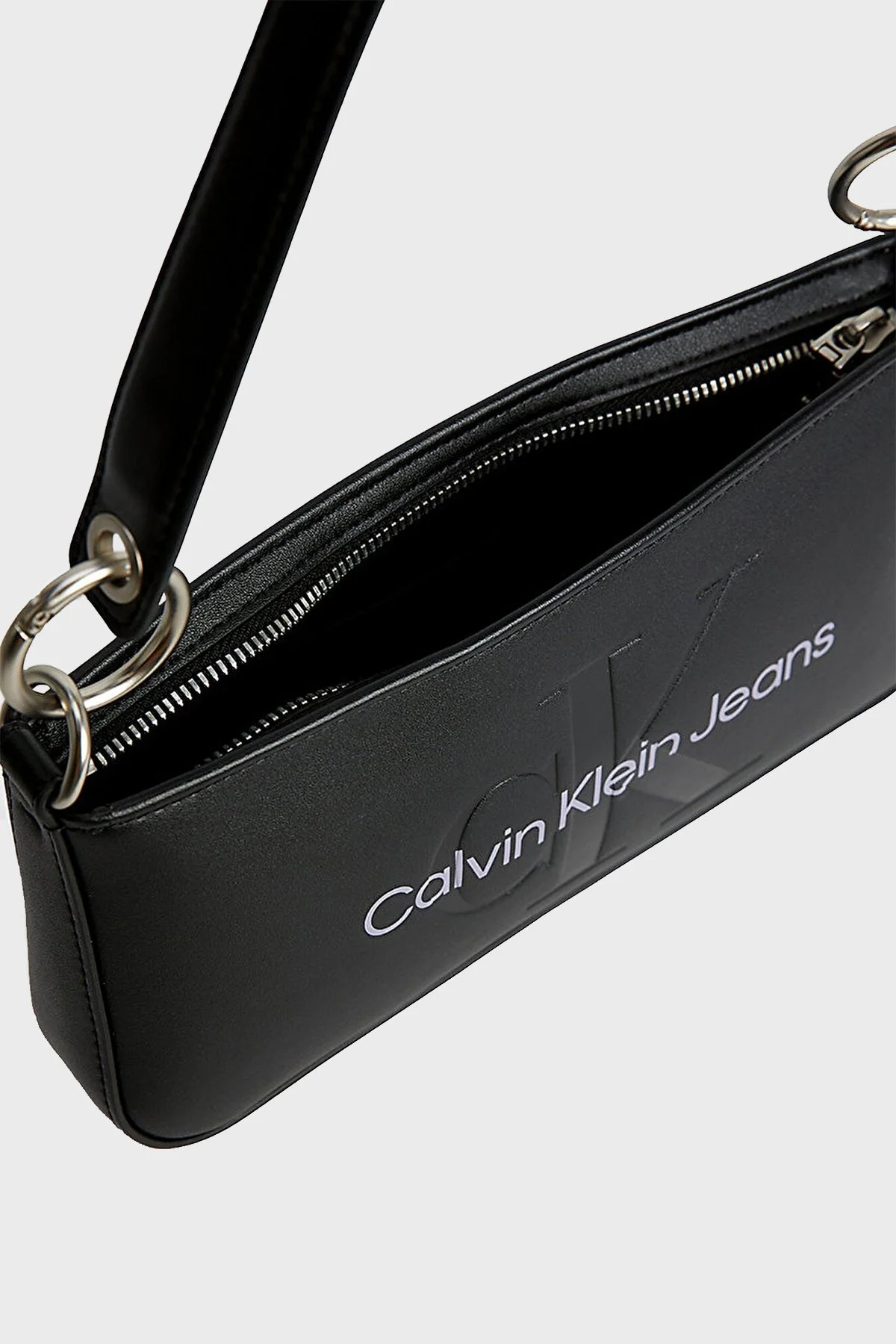 Calvin Klein Logolu Fermuarlı Mini K60K6106790GJ Bayan Çanta K60K610679 0GJ SİYAH - 5