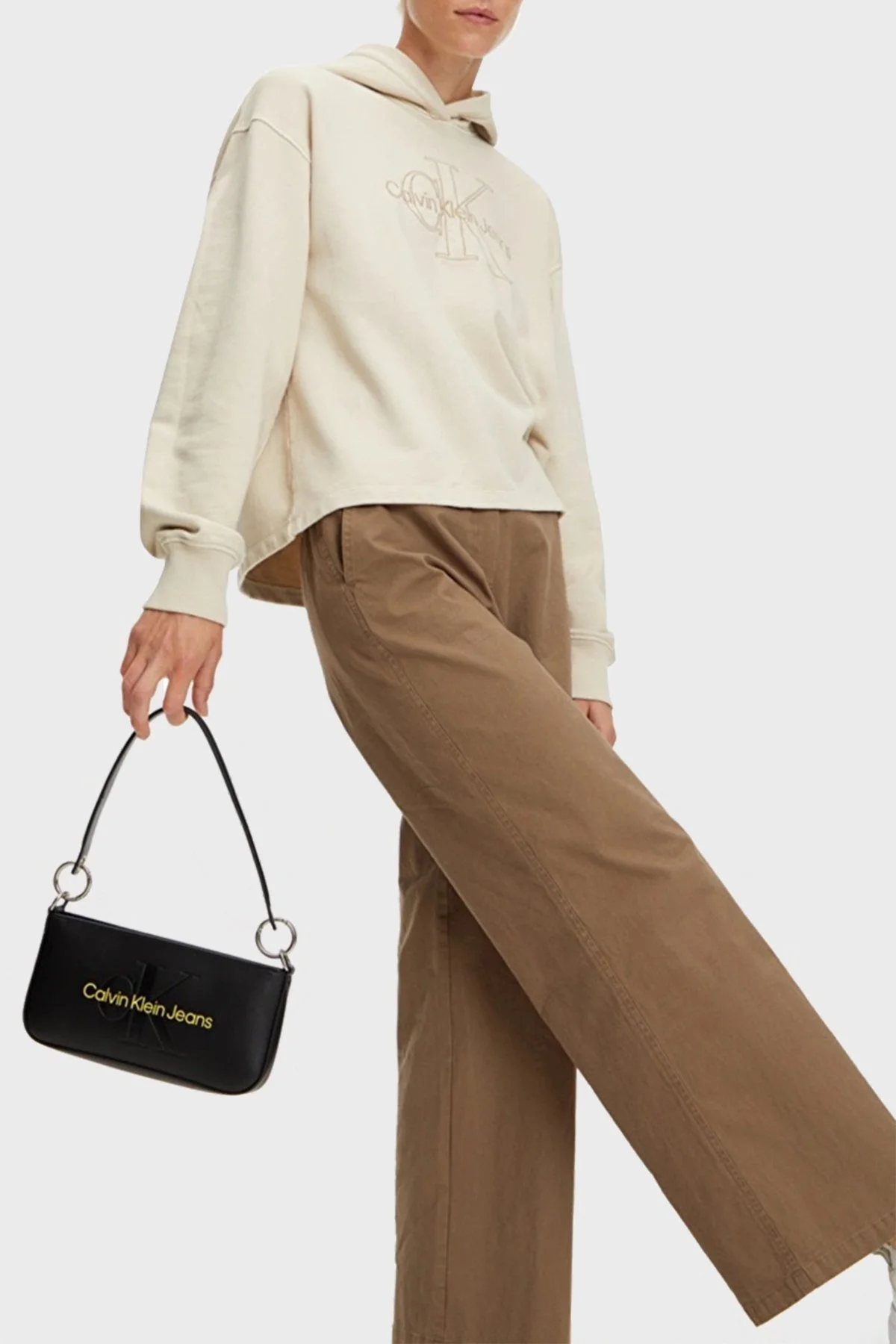 Calvin Klein Logolu Fermuarlı Mini K60K6106790GN Bayan Çanta K60K610679 0GN SİYAH - 2