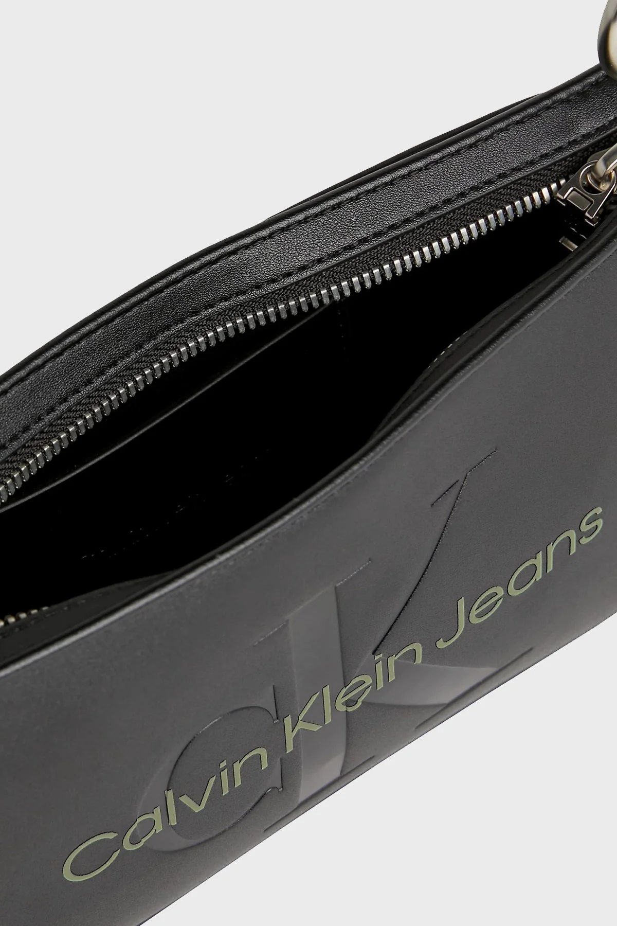 Calvin Klein Logolu Fermuarlı Mini K60K6106790GX Bayan Çanta K60K610679 0GX SİYAH - 5