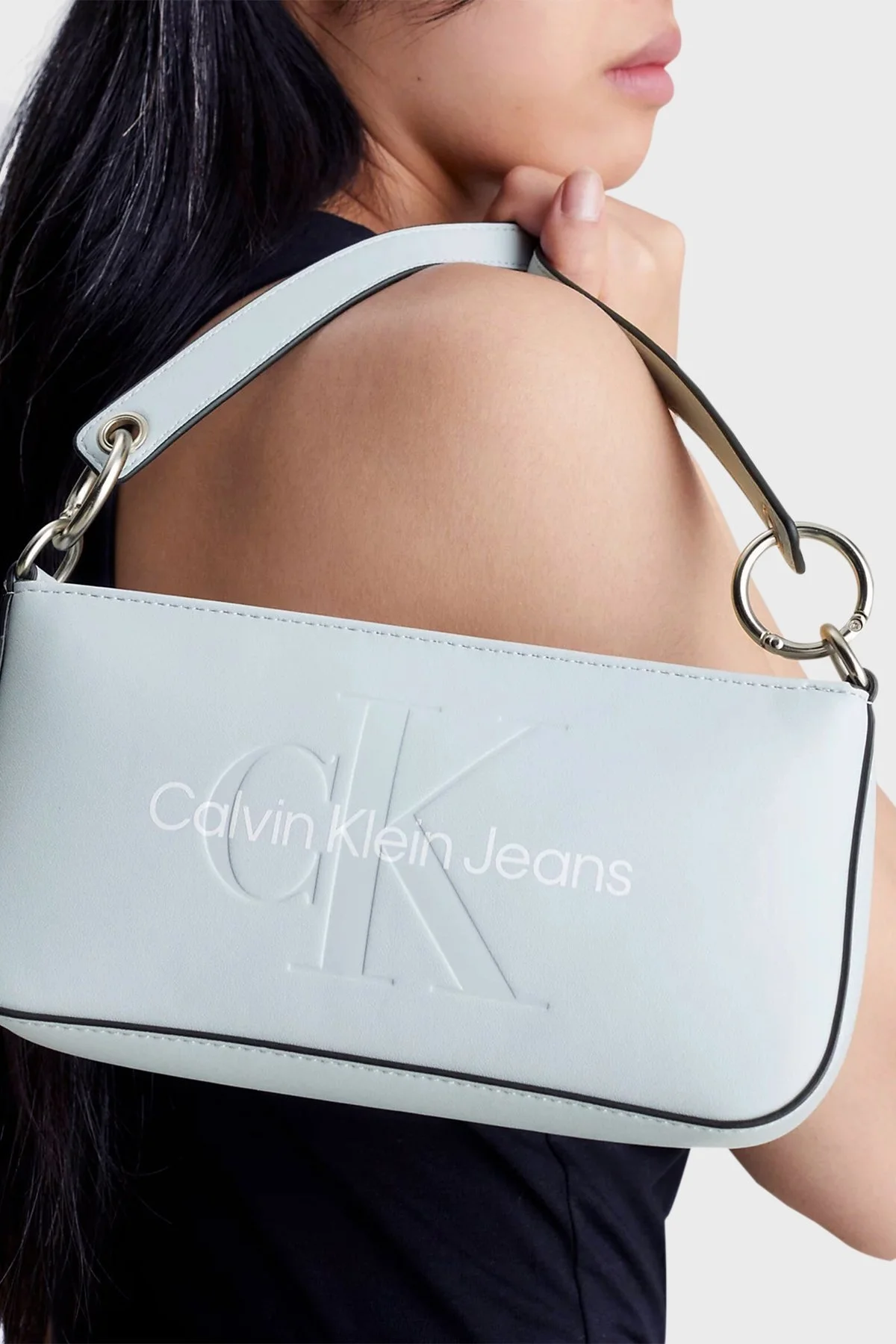 Calvin Klein Logolu Fermuarlı Mini K60K610679PNZ Bayan Çanta K60K610679 PNZ AÇIK MAVİ - 2