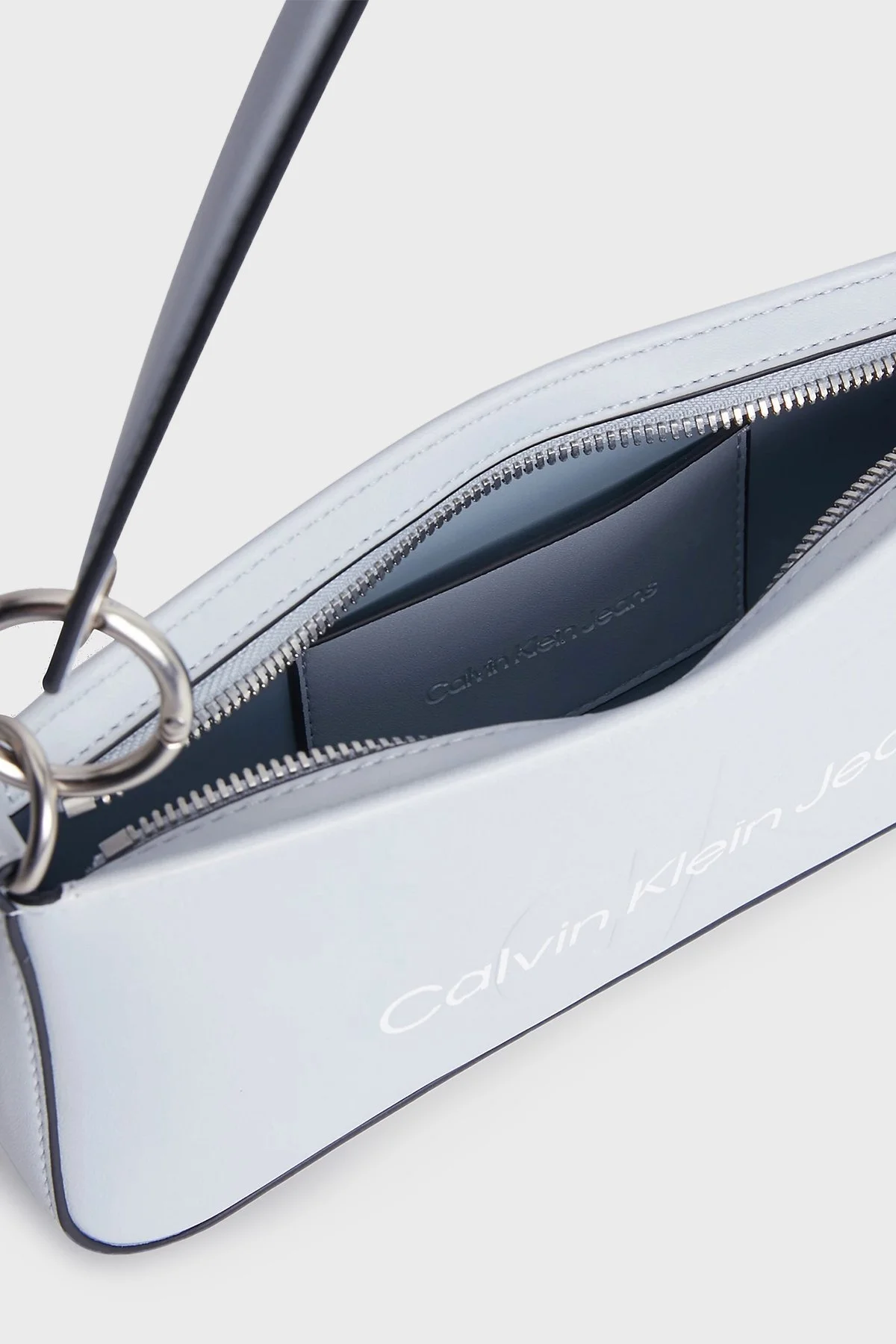 Calvin Klein Logolu Fermuarlı Mini K60K610679PNZ Bayan Çanta K60K610679 PNZ AÇIK MAVİ - 5