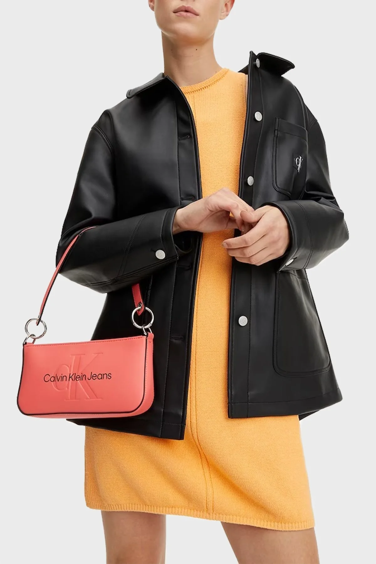 Calvin Klein Logolu Fermuarlı Mini K60K610679TCO Bayan Çanta K60K610679 TCO PEMBE - 2