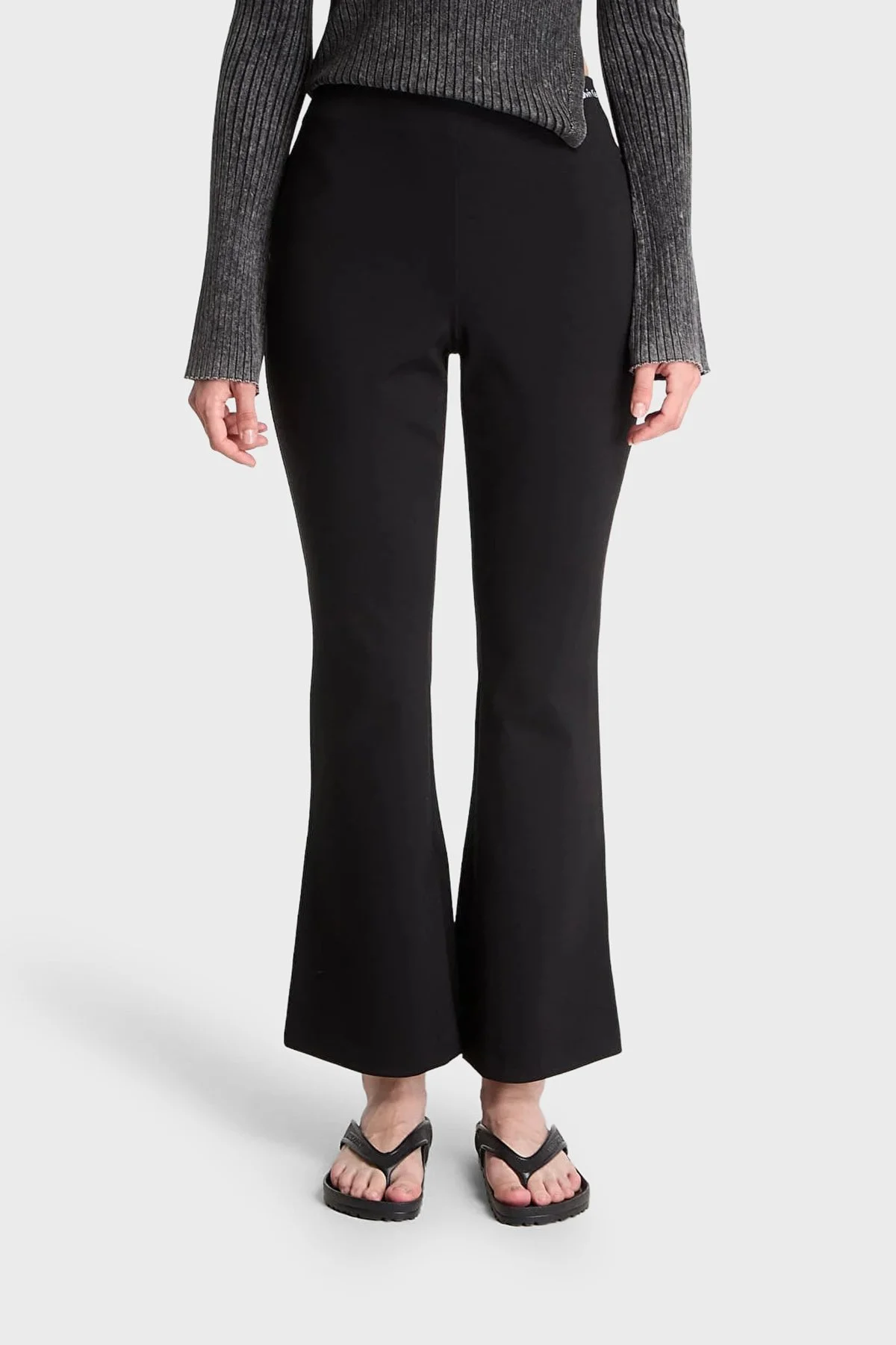 Calvin Klein Logolu Flare Fit Yüksek Bel LV047G632GUB1 Kadın Pantolon LV047G632G UB1 SİYAH - 1