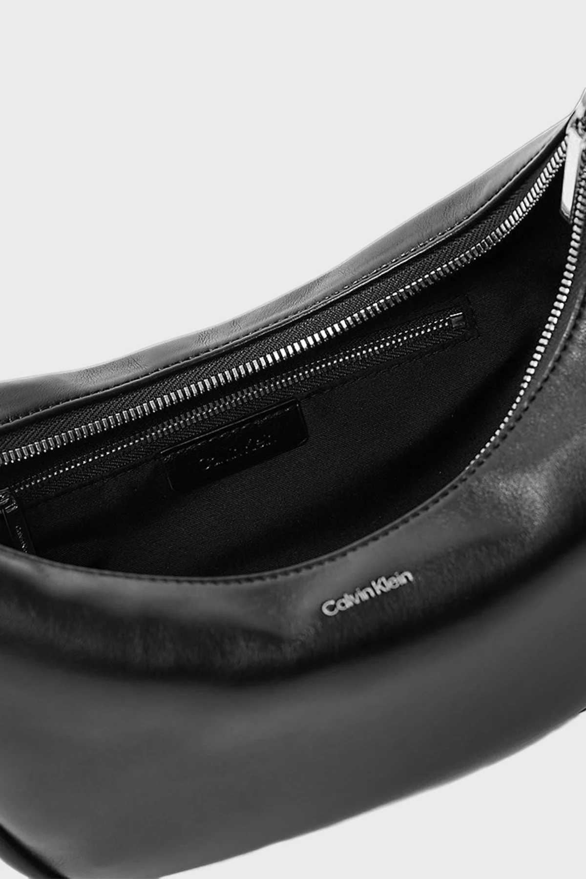 Calvin Klein Logolu Gold ve Büzgü Detaylı LV04F3010GUB1 Bayan Çanta LV04F3010G UB1 SİYAH - 3