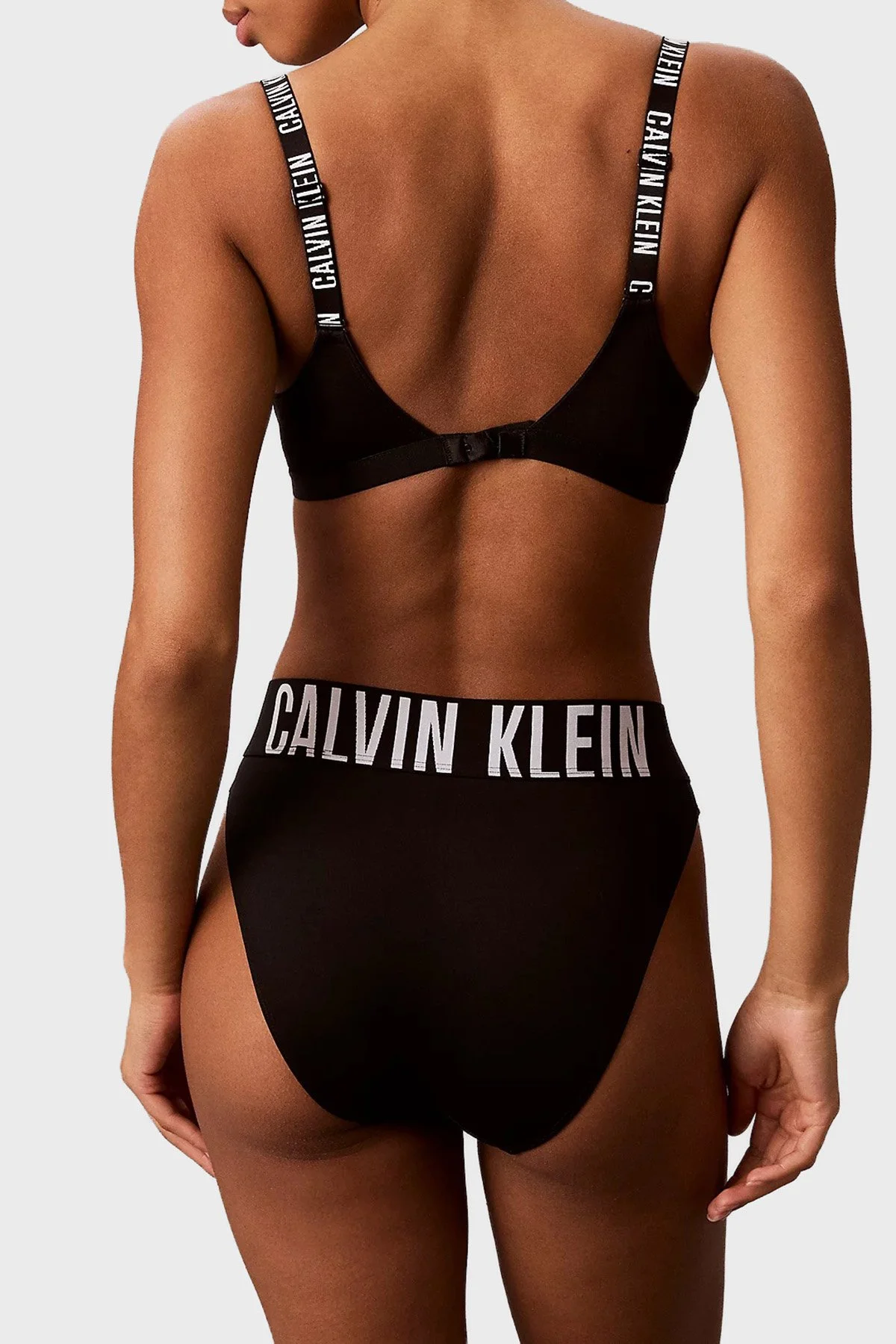 Calvin Klein Logolu Hafif Dolgulu LV00QF8754UB1 Kadın Sütyen LV00QF8754 UB1 SİYAH - 4
