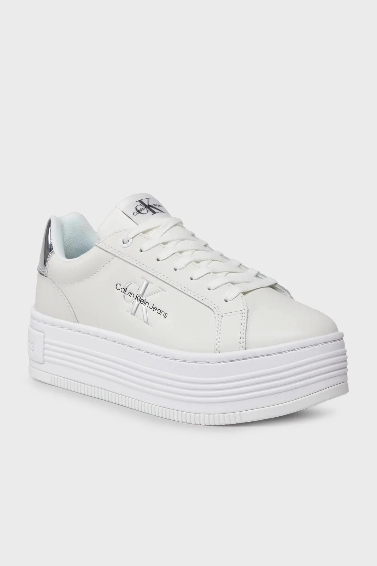 Calvin Klein Logolu Hakiki Deri Platform Topuk Sneaker YW0YW0145701V Bayan Ayakkabı YW0YW01457 01V BEYAZ-GÜMÜŞ - 6