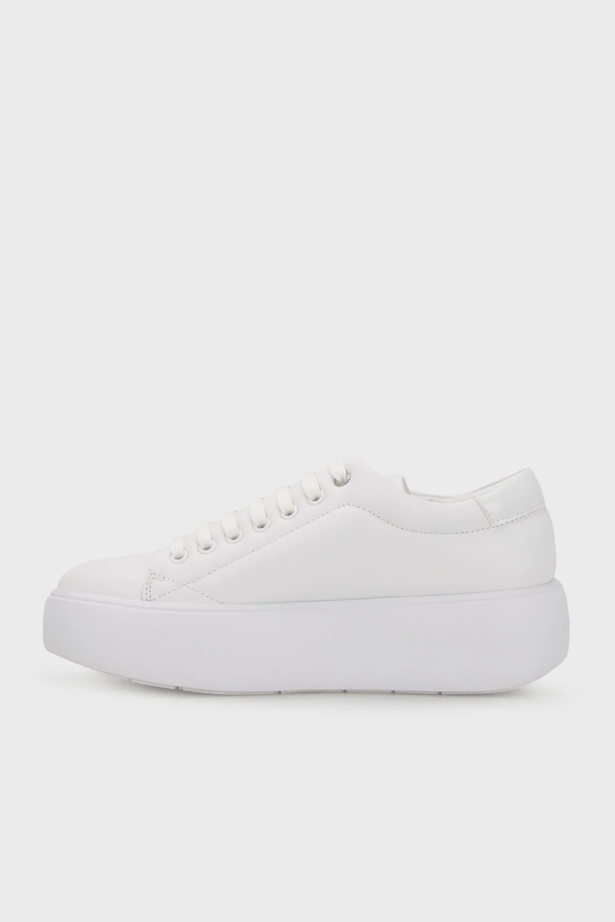 Calvin Klein Logolu Hakiki Deri Sneaker Bayan Ayakkabı HW0HW01356 0K4 BEYAZ - 2